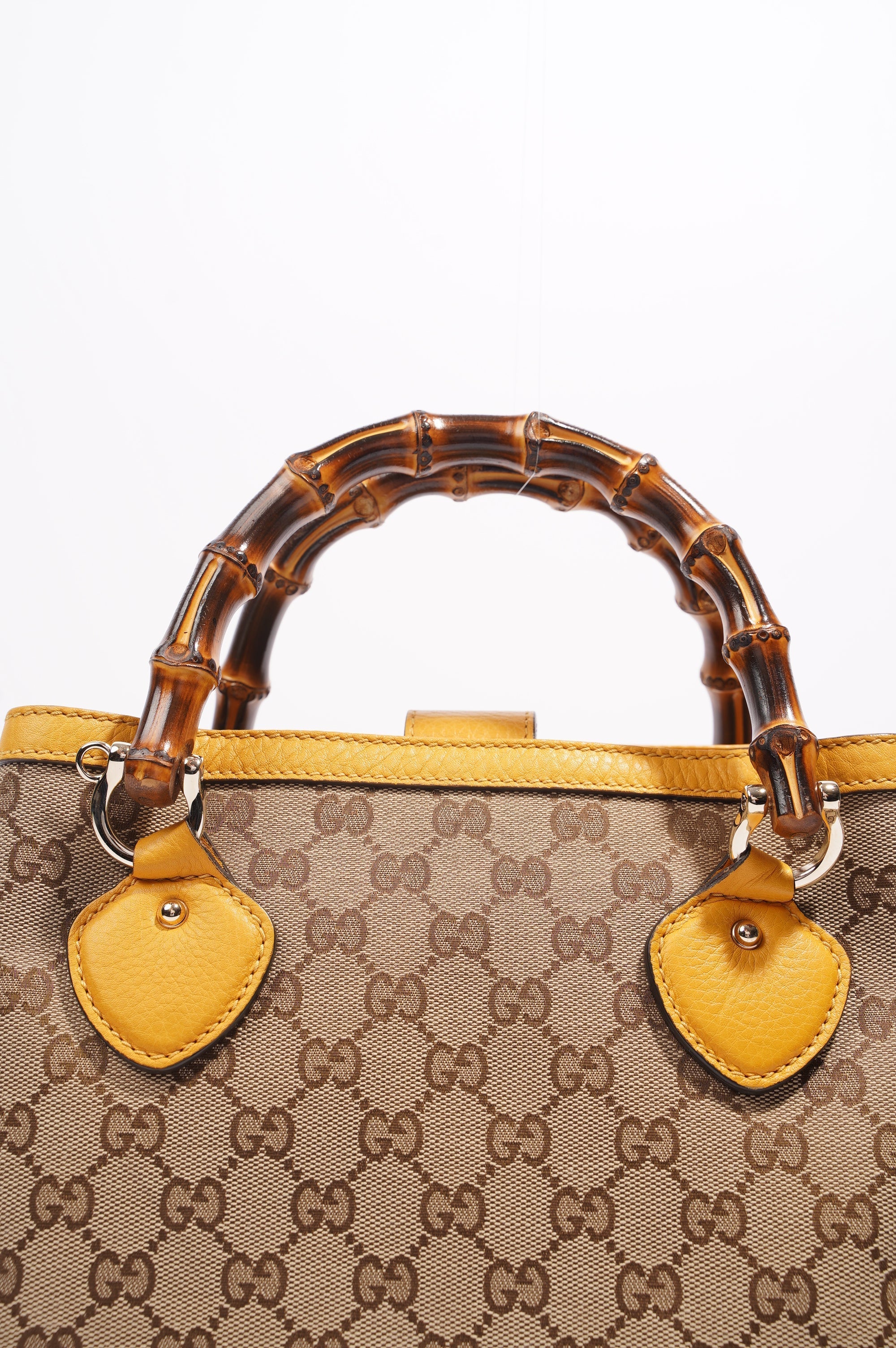 Gucci Womens Diana Bamboo Bag Supreme Canvas / Leather