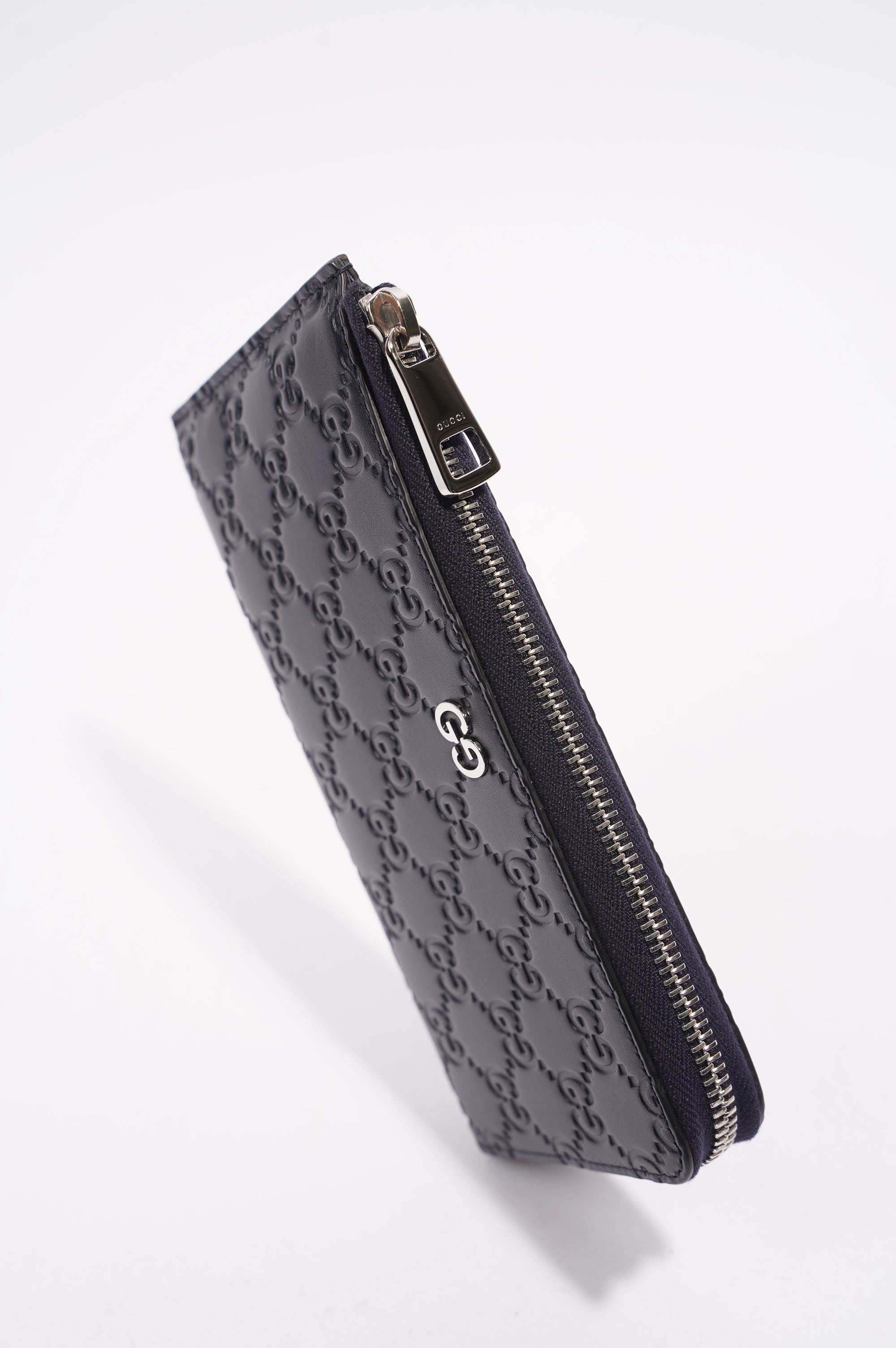 Gucci Womens Guccissima Bi-Fold Wallet Black Leather