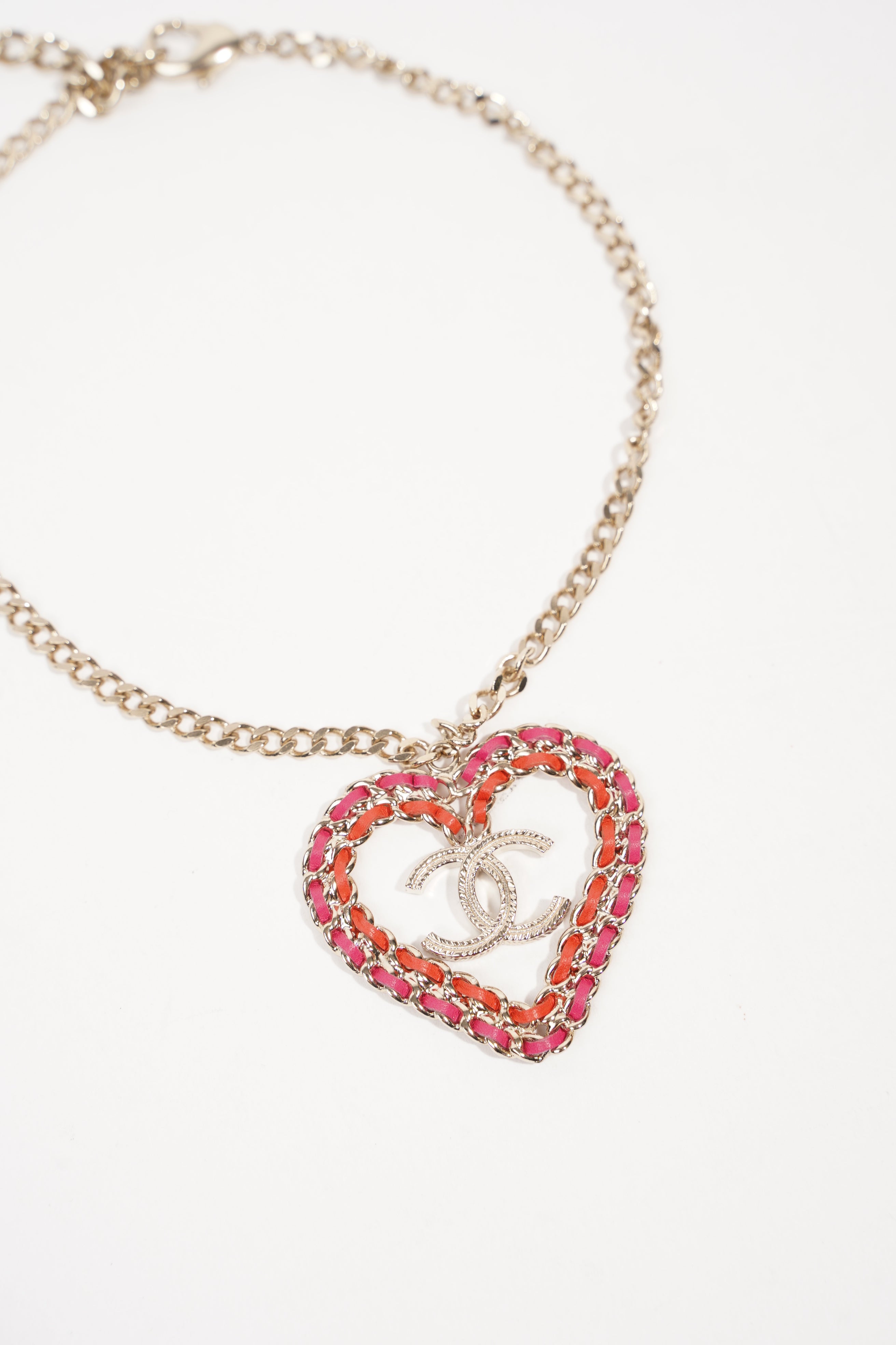 Chanel Womens CC Heart Necklace