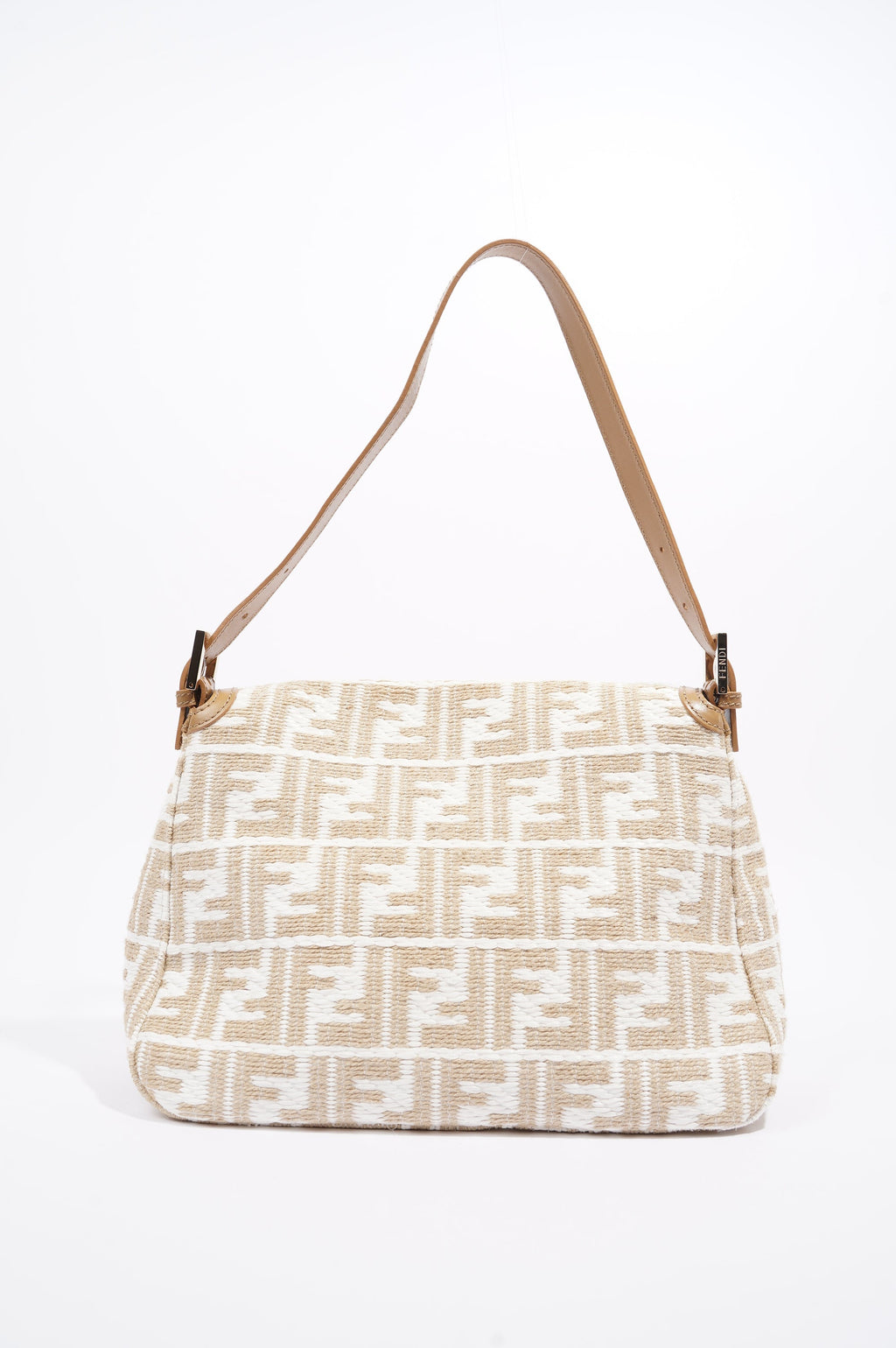 Fendi Womens Baguette Handbag Beige / White
