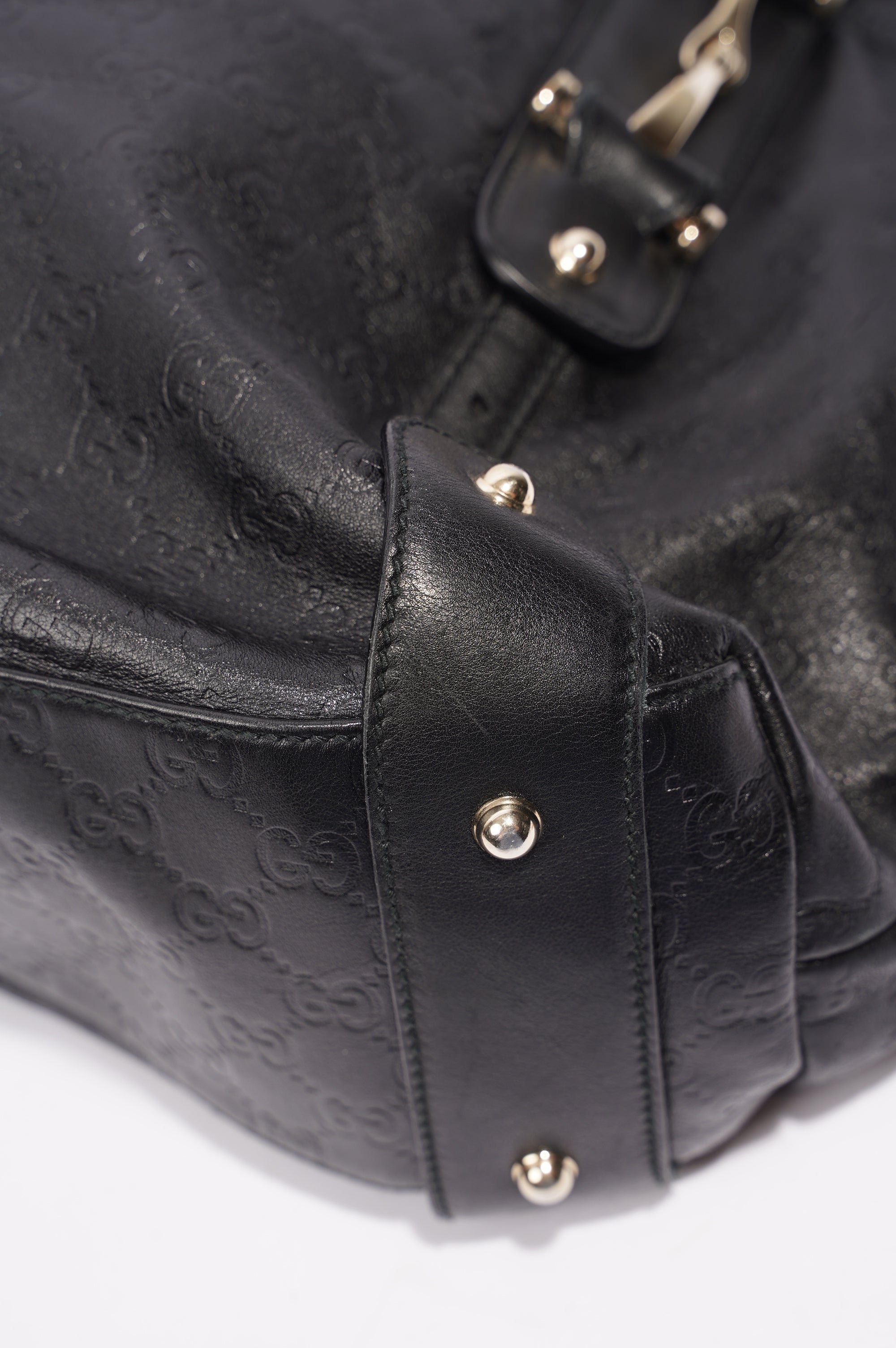 Gucci Womens Pelham Bag Black Leather