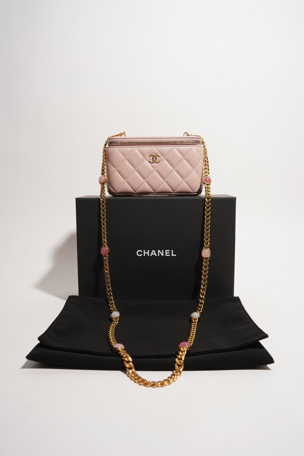 Chanel Womens Vanity Case With Jewel Chain