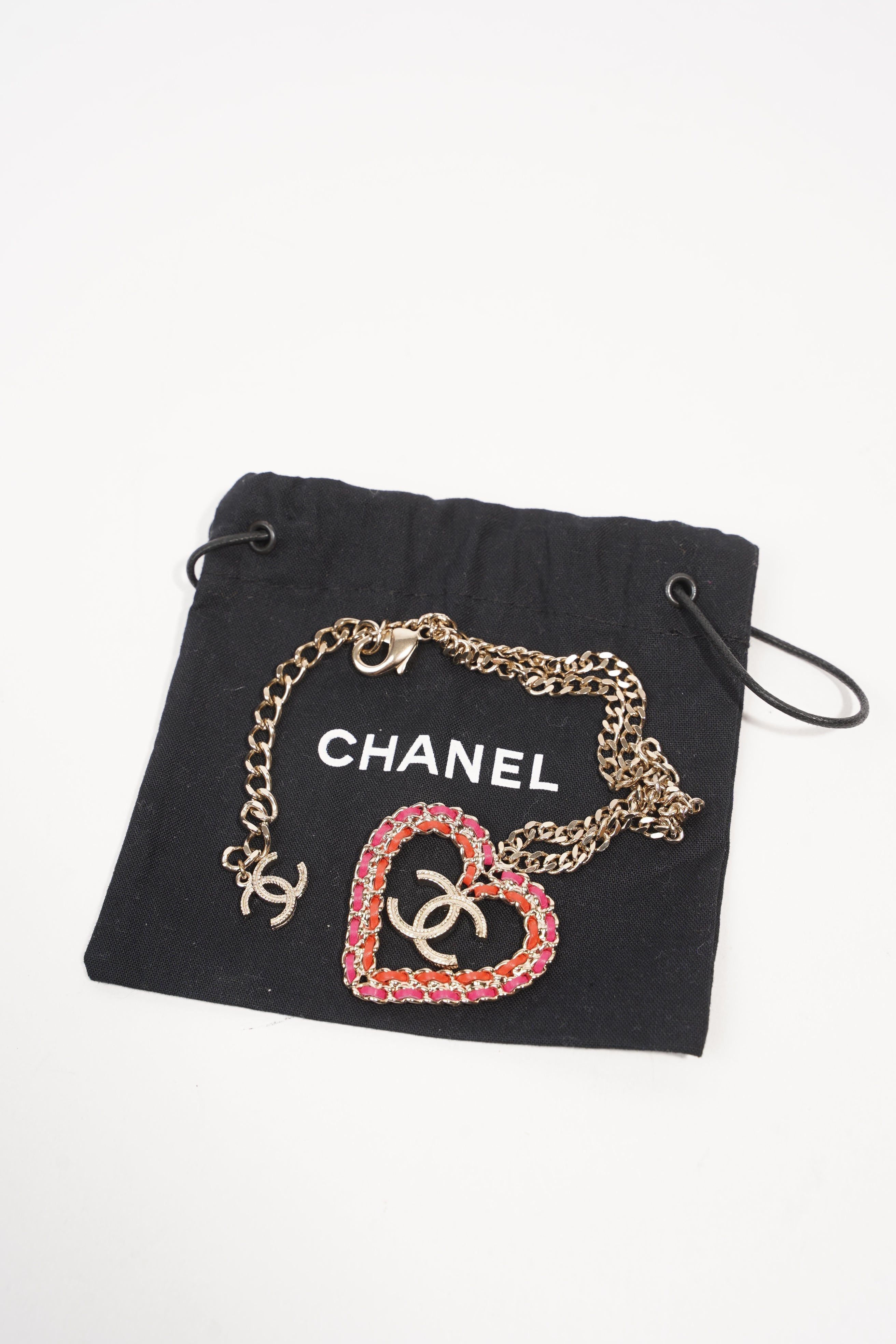 Chanel Womens CC Heart Necklace
