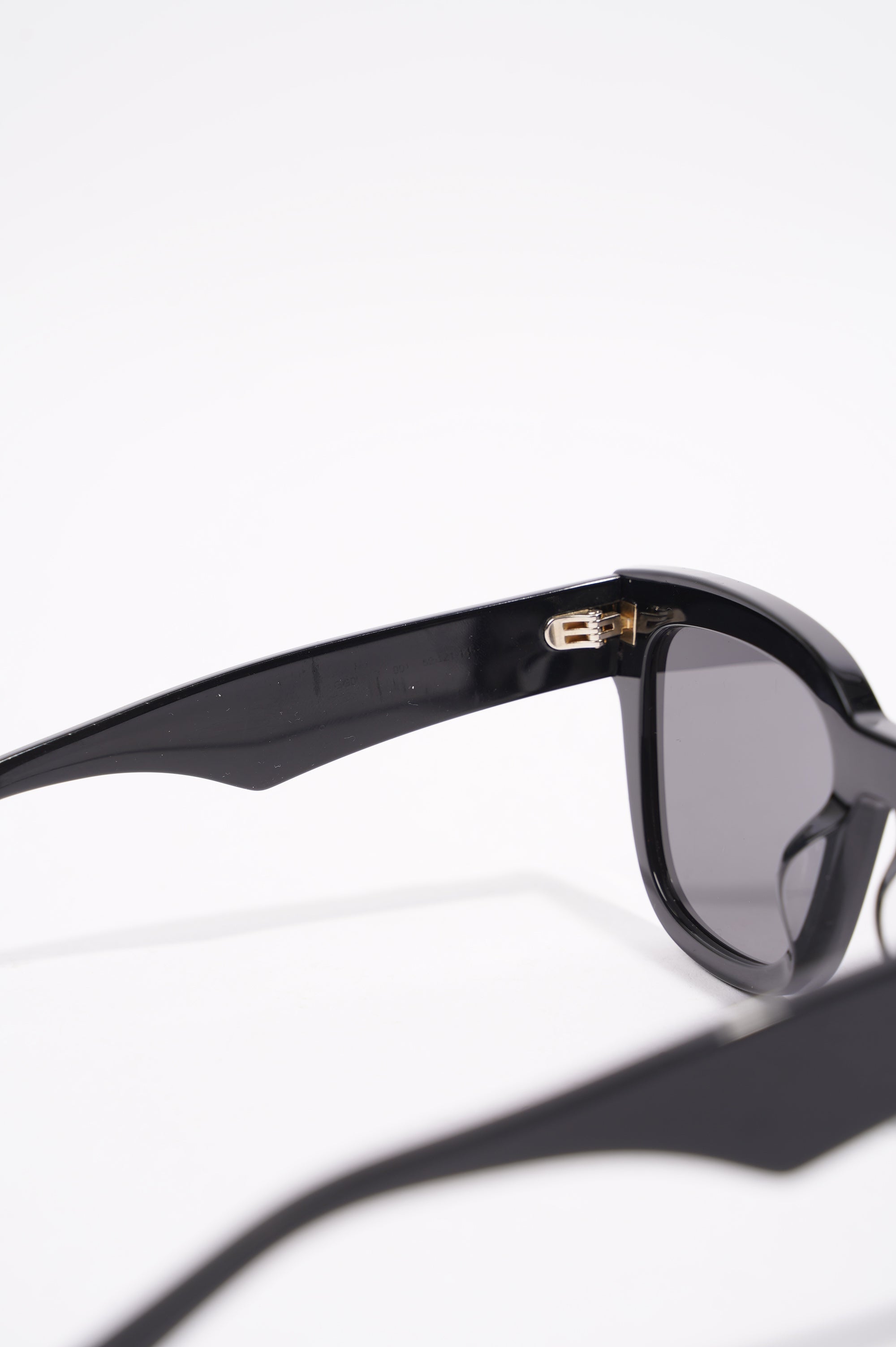 Gucci Womens Square Sunglasses Black Acetate 145