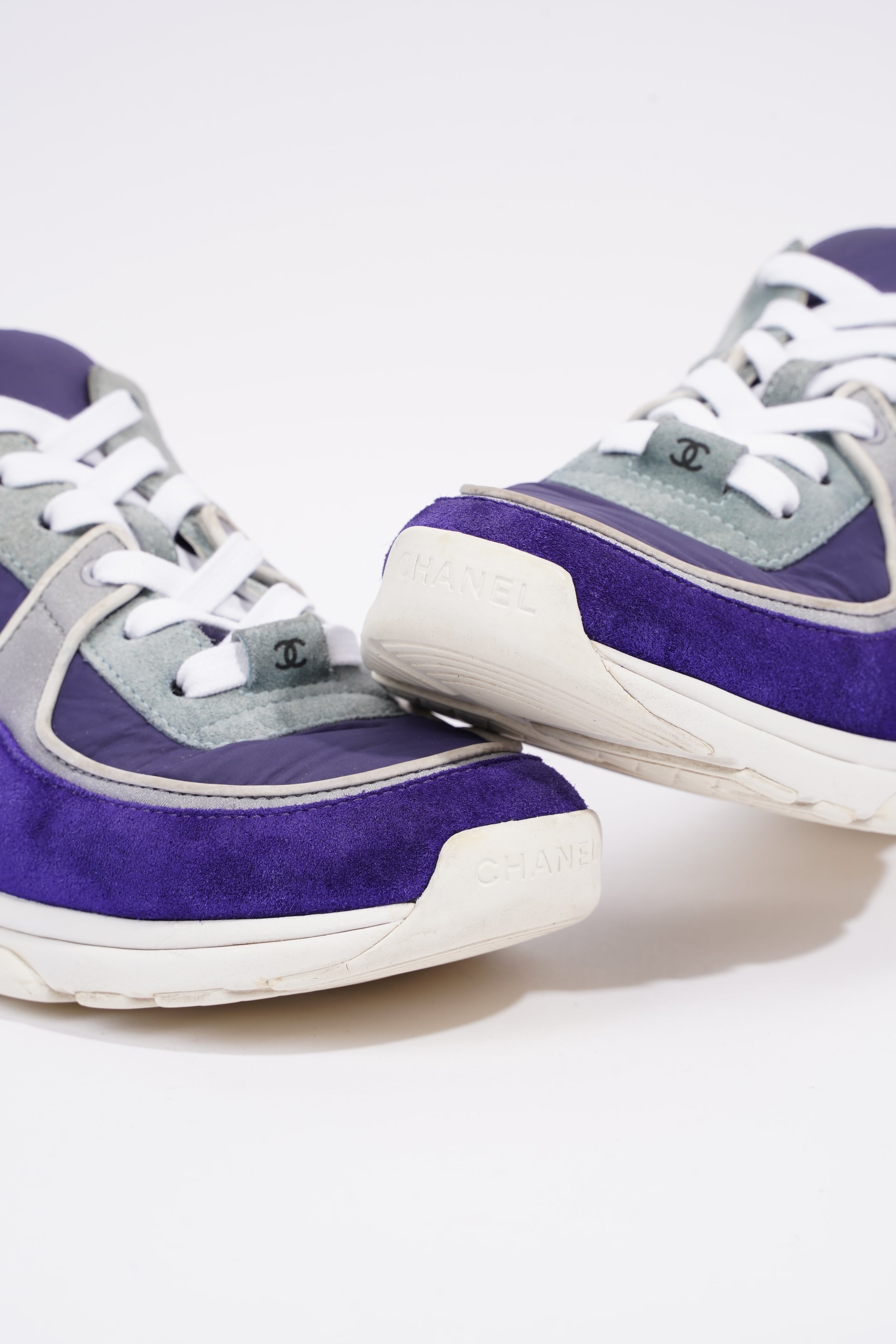Chanel Womens CC Logo Sneaker Blue / White / Orange EU 39 / UK 6