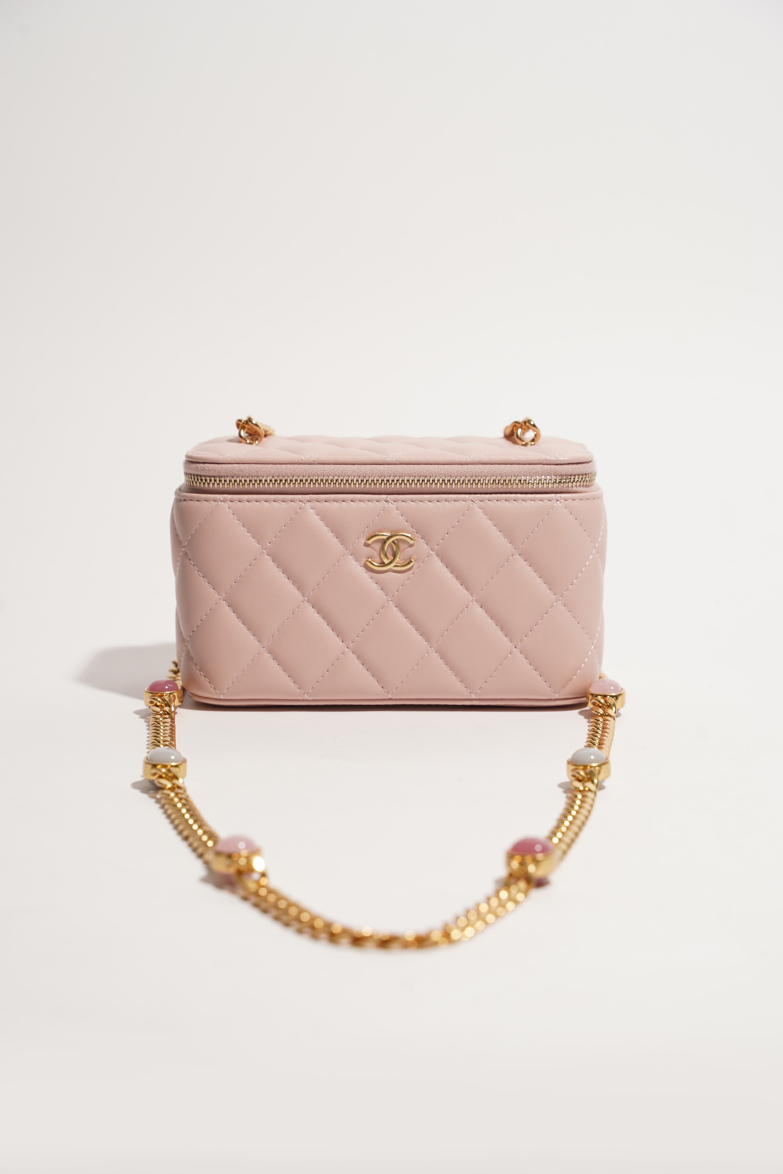 Chanel Womens Vanity Case With Jewel Chain
