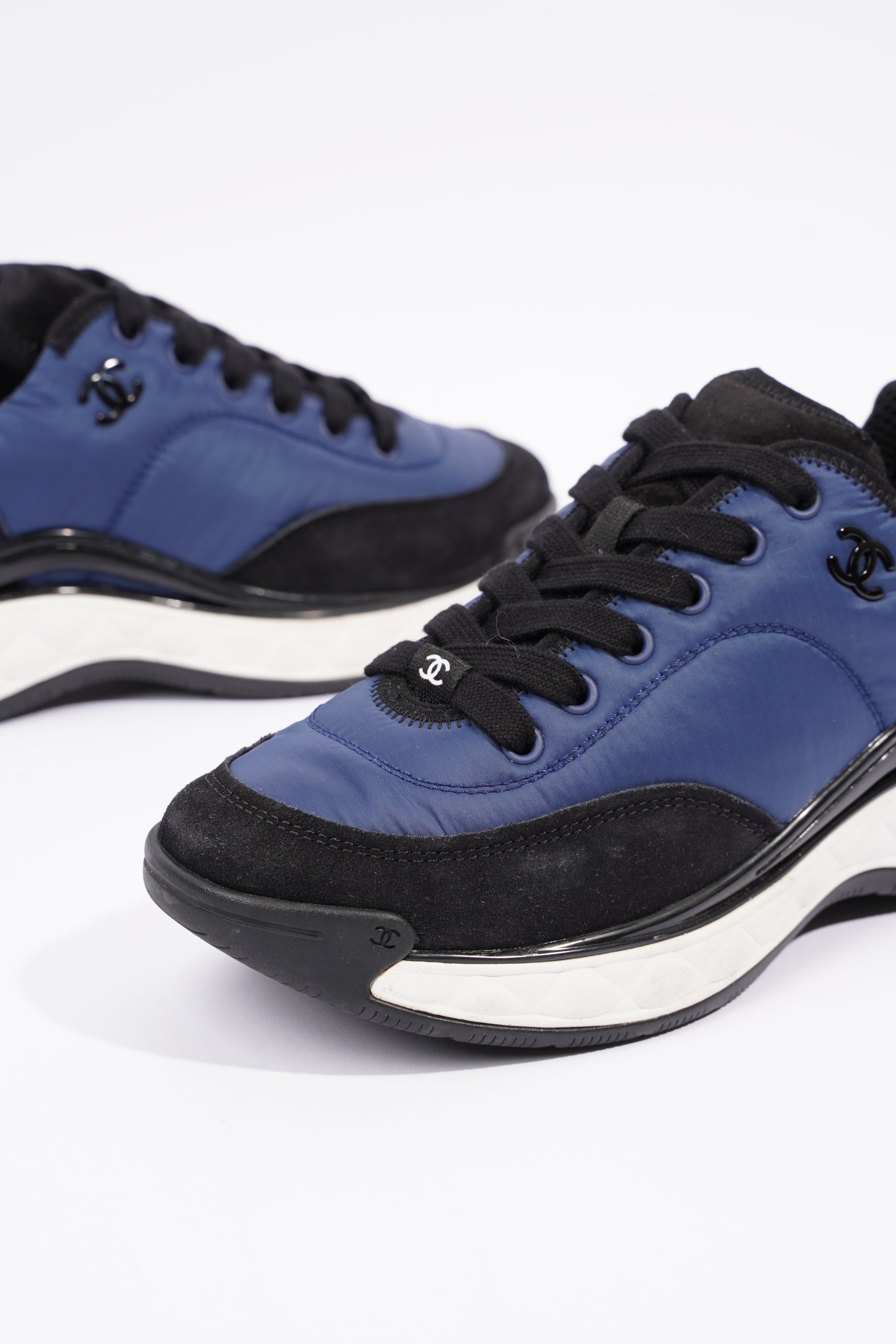 Chanel CC Logo Navy / Black EU 37 / UK 4