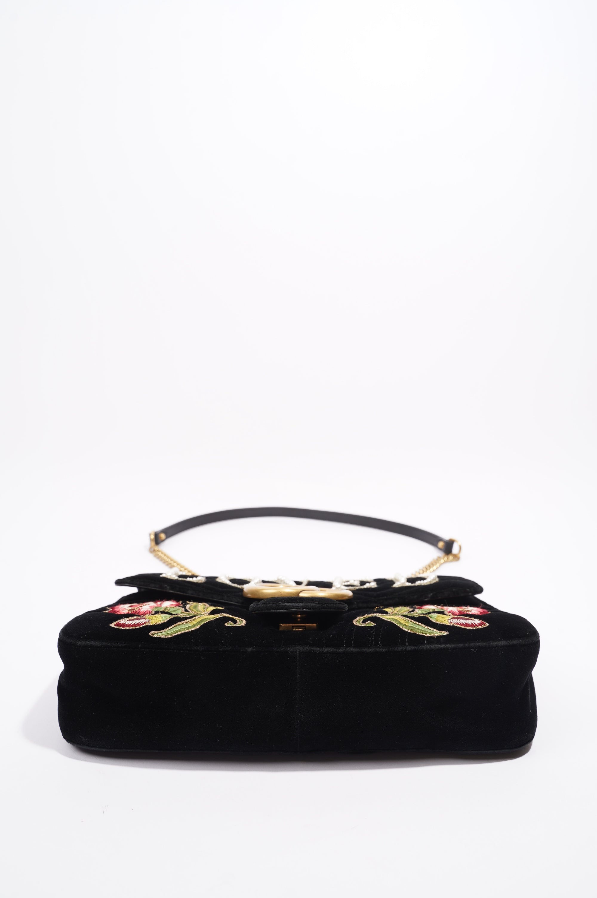 Gucci Mamont Loved Flap Black Embroidery / Velvet Medium