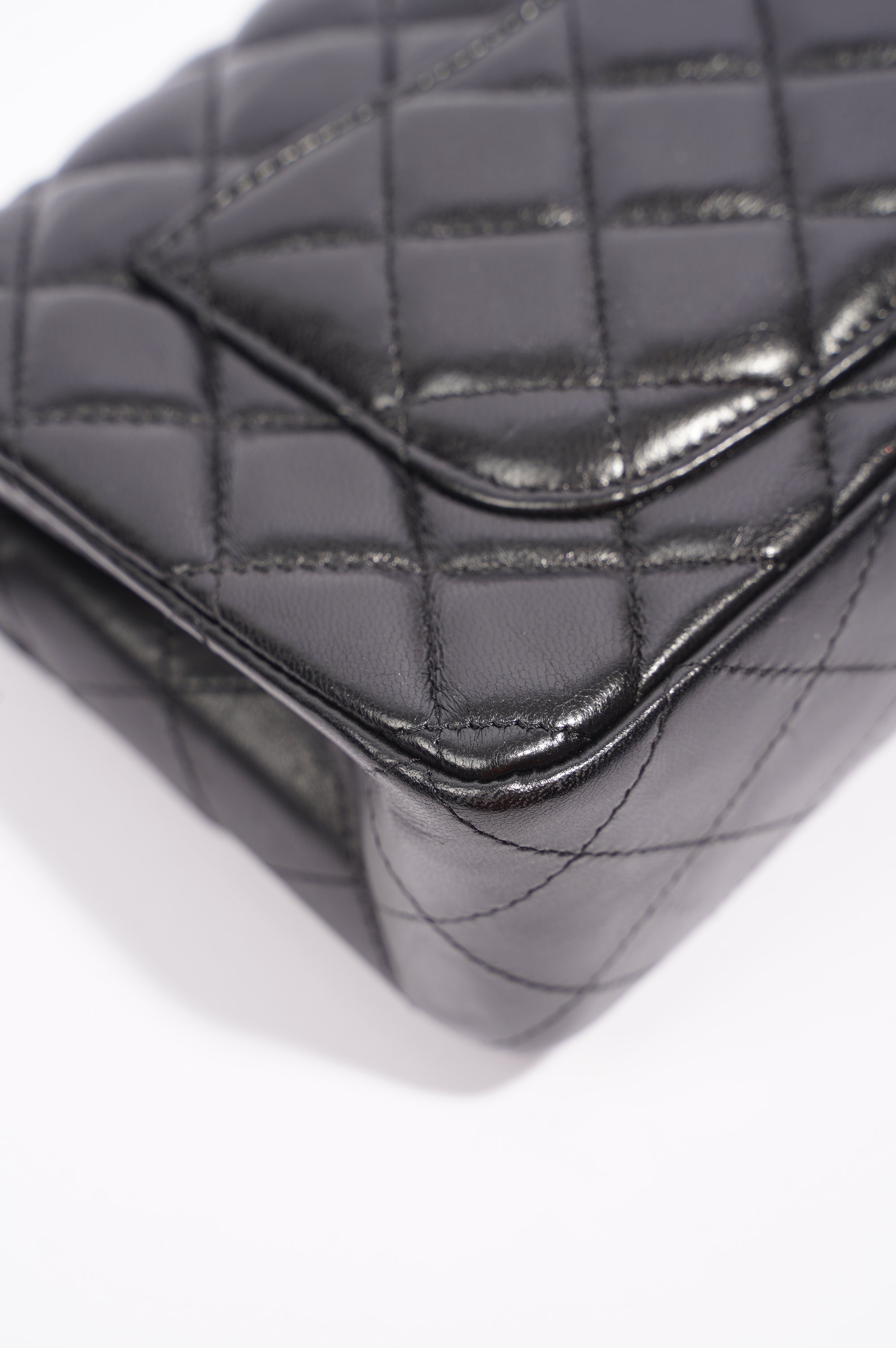 Chanel Womens Lambskin Flap Bag Black Mini