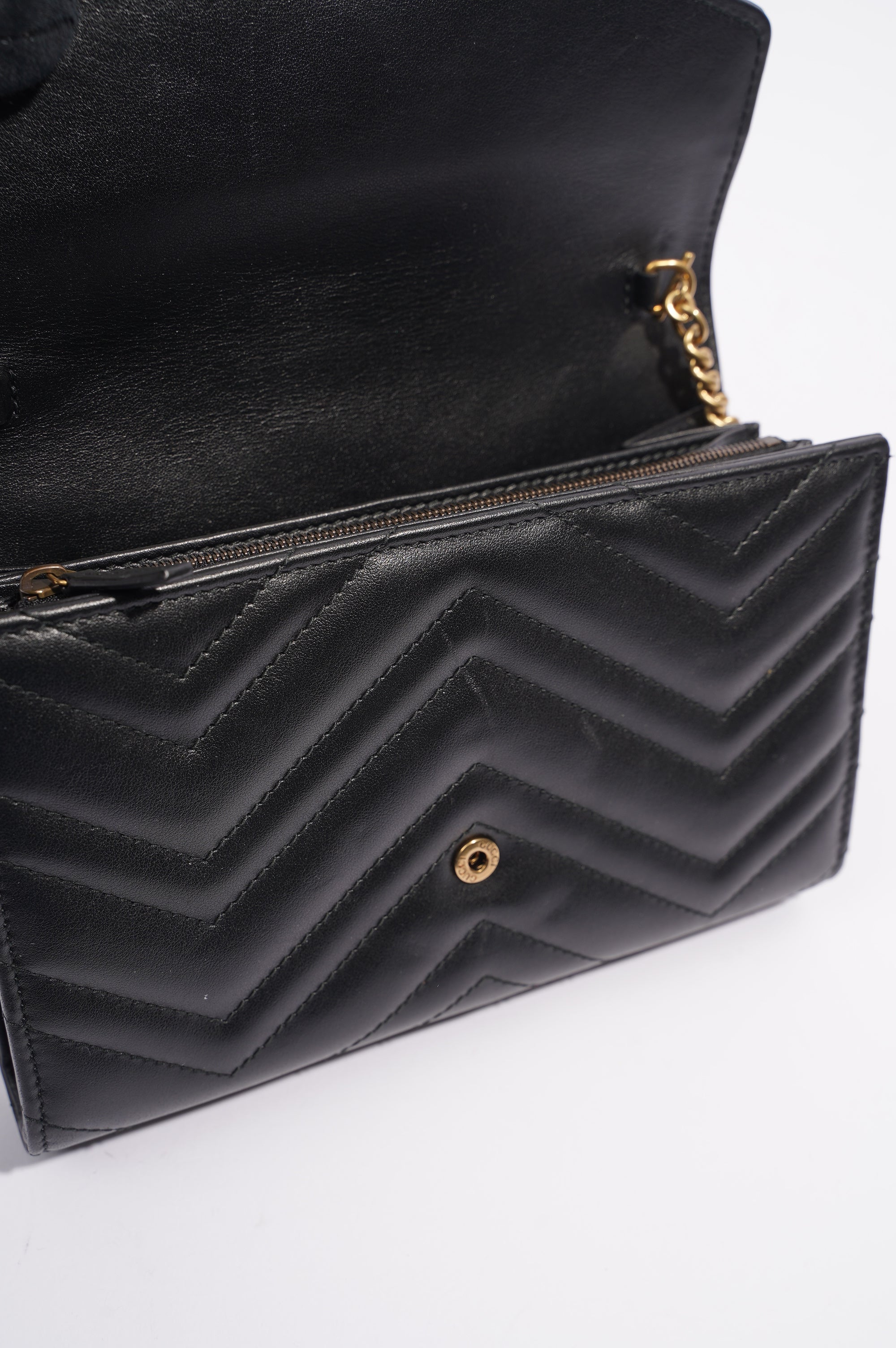 Gucci Womens Marmont Flap Black / Gold Matelasse Mini