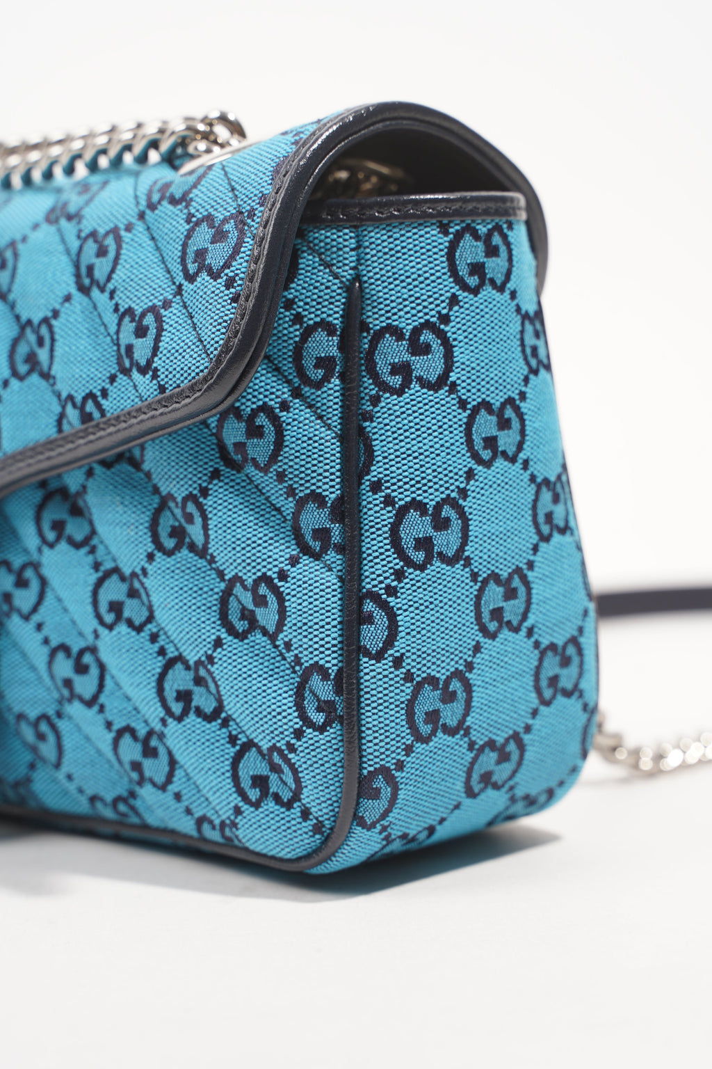 Gucci Womens GG Marmont Flap Bag Blue Small