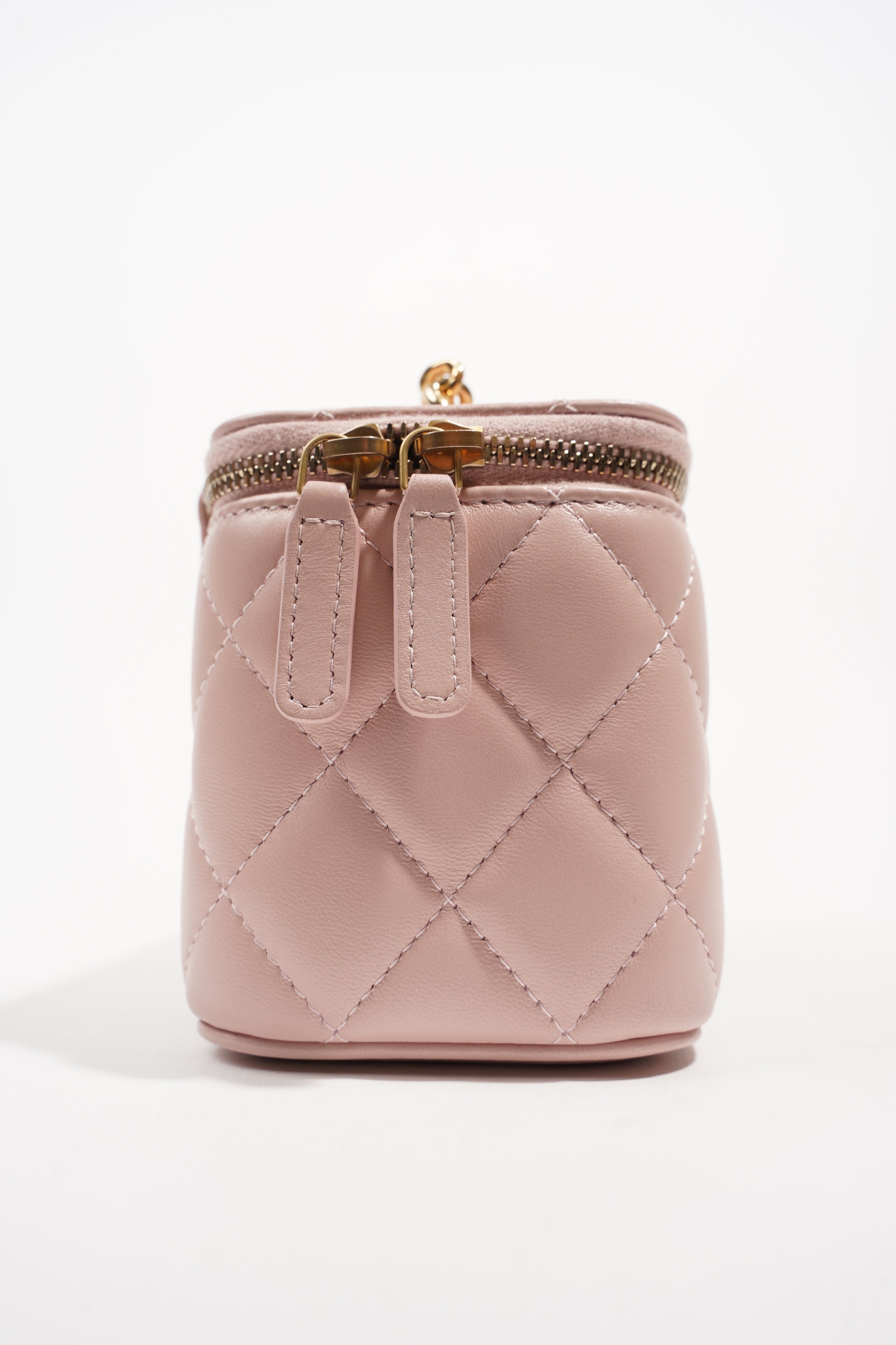 Chanel Womens Vanity Case With Jewel Chain
