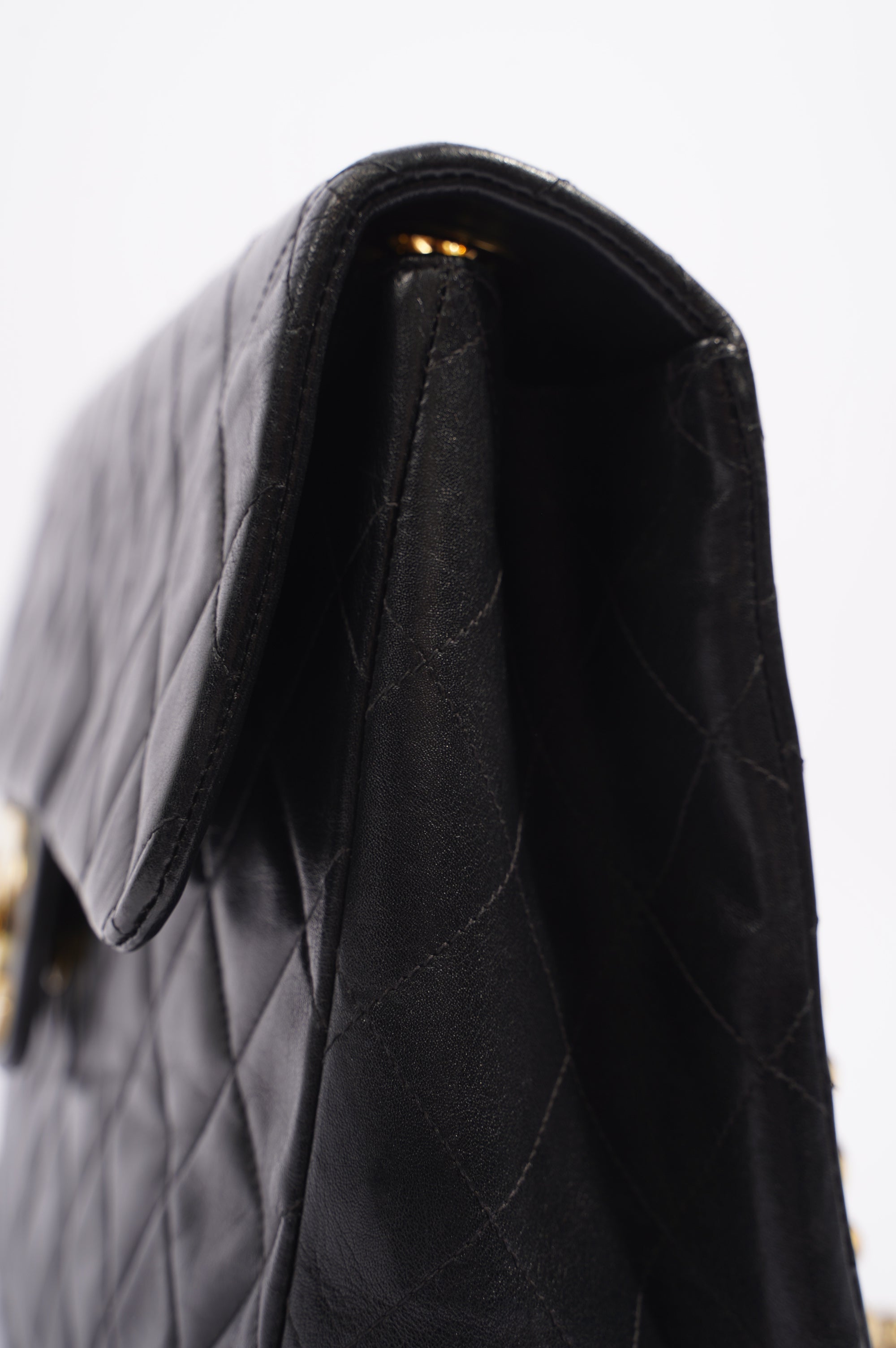Chanel Womens Single Flap Black Lambskin / Gold Large