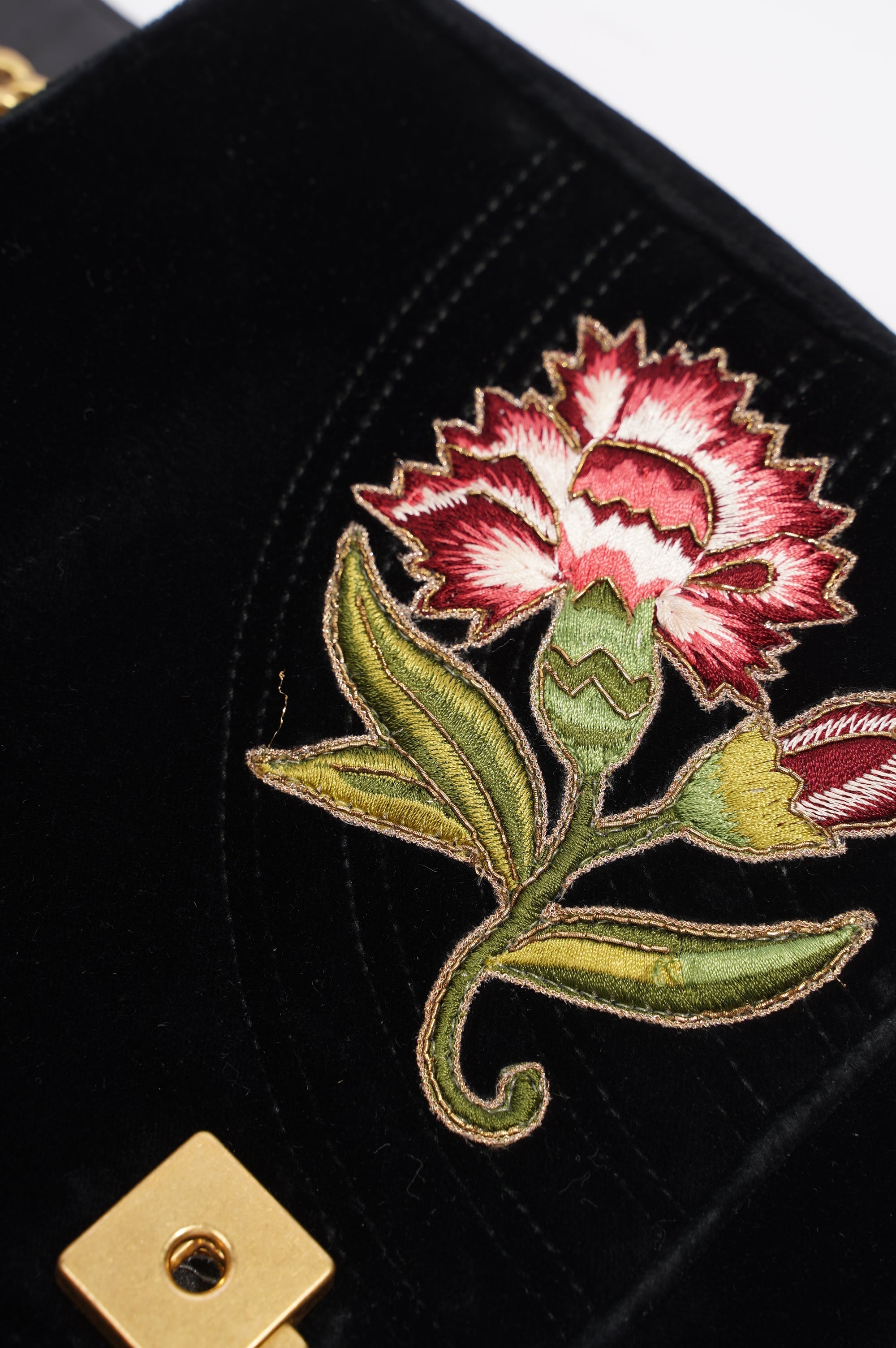 Gucci Mamont Loved Flap Black Embroidery / Velvet Medium
