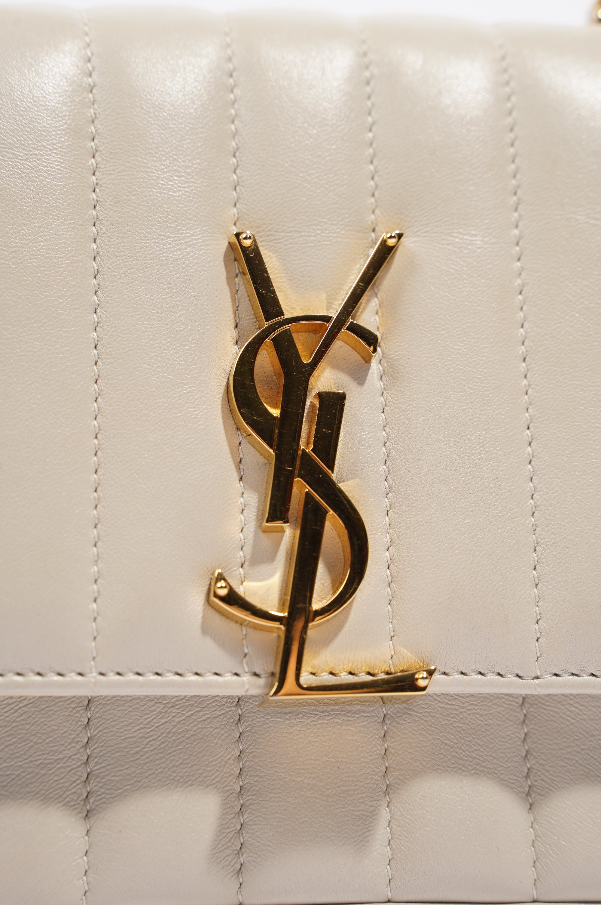 Saint Laurent Womens Vicky Bag White Small