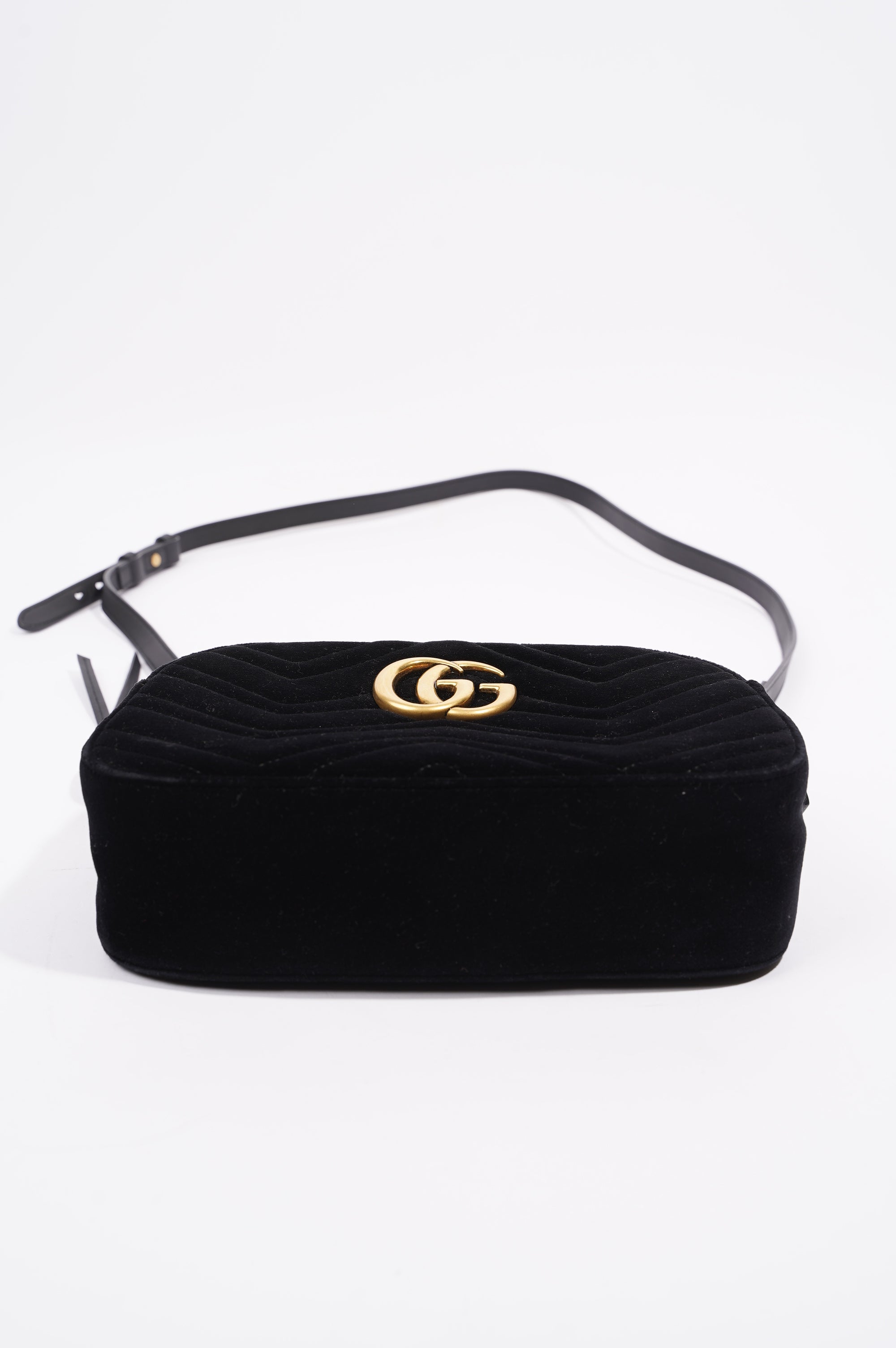 Gucci Womens Marmont Zip Black Velvet Small