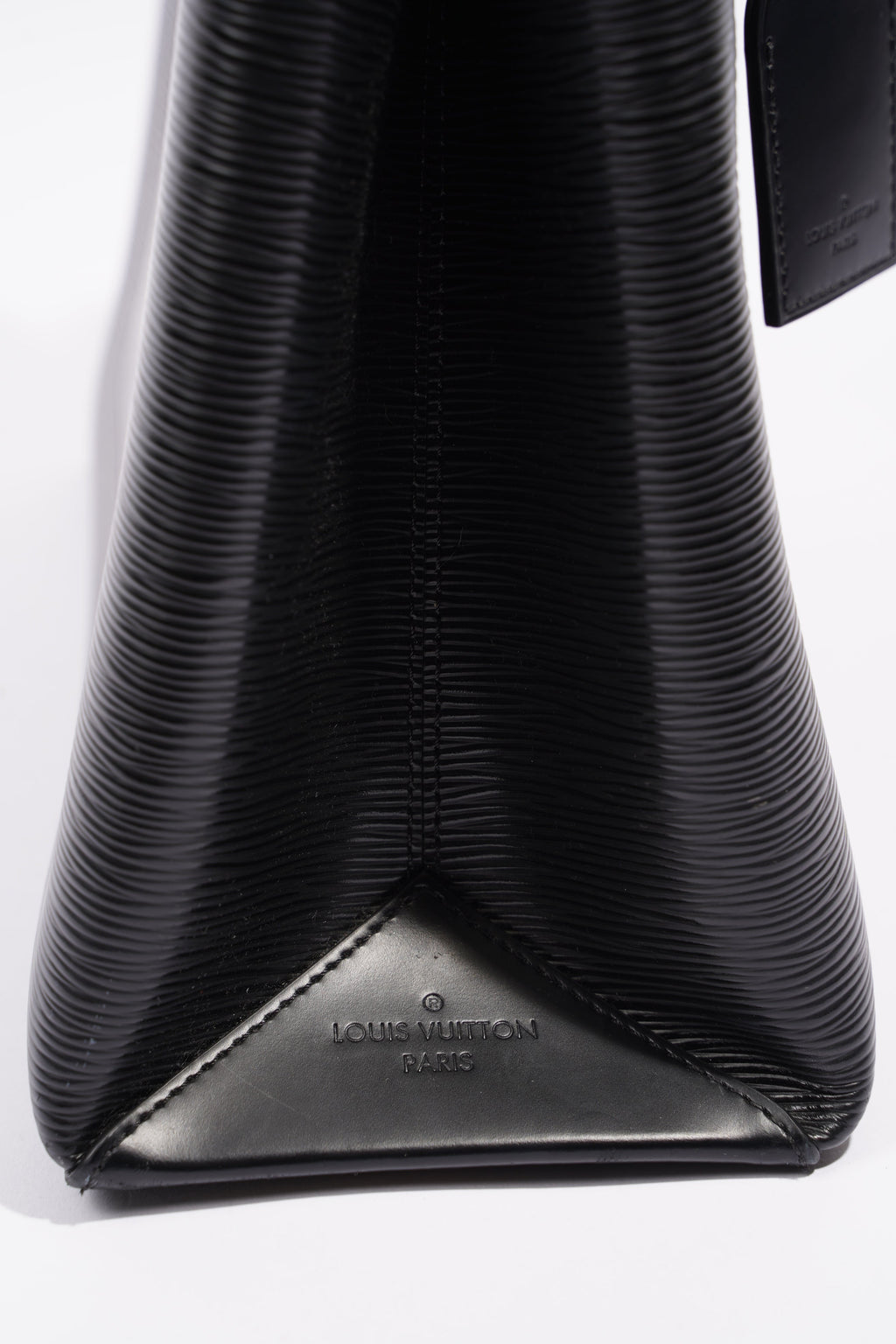 Louis Vuitton Womens Kleber Black Epi Leather MM
