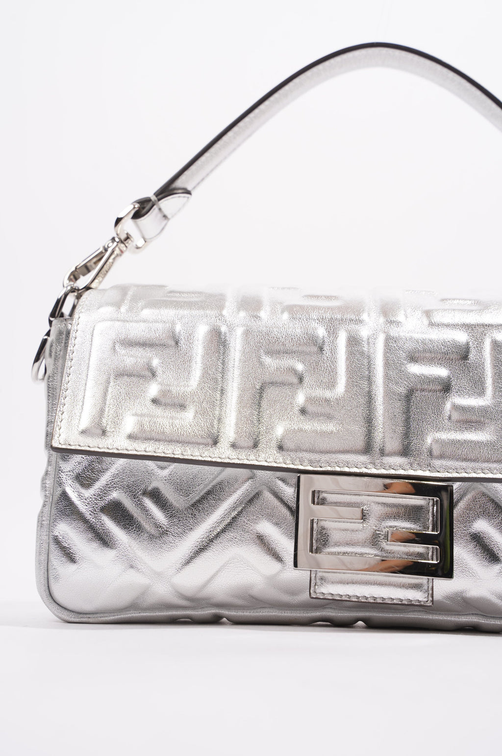 Fendi Womens Baguette Bag Silver Leather