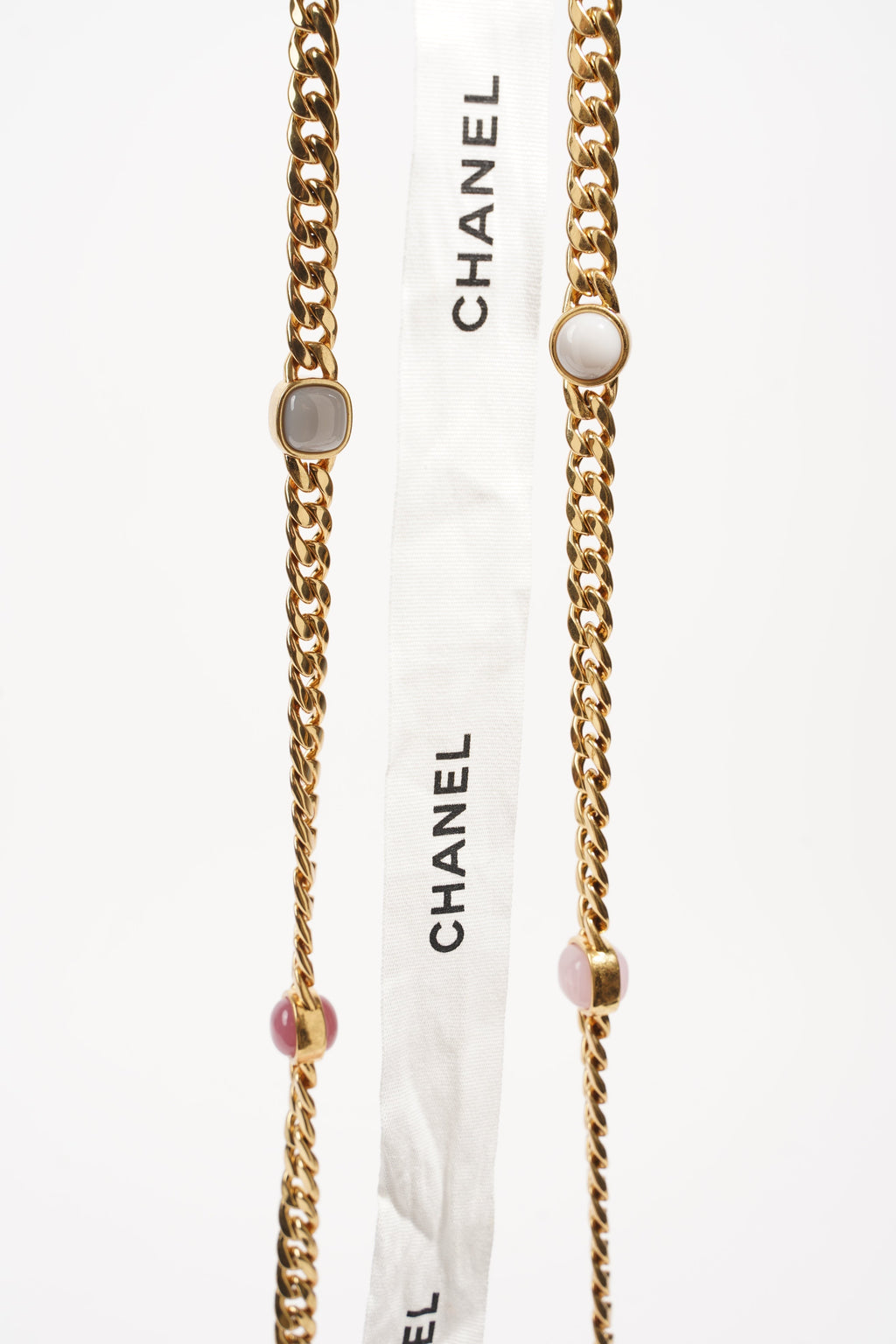 Chanel Womens Vanity Case With Jewel Chain