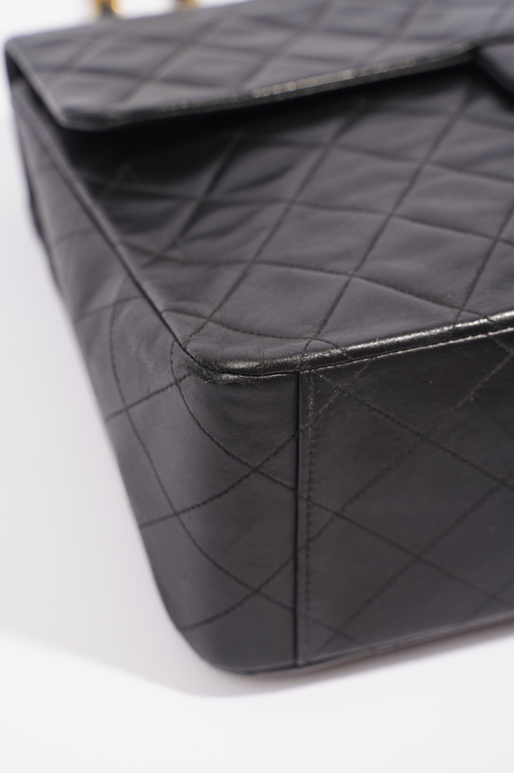 Chanel Womens Single Flap Black Lambskin / Gold Large