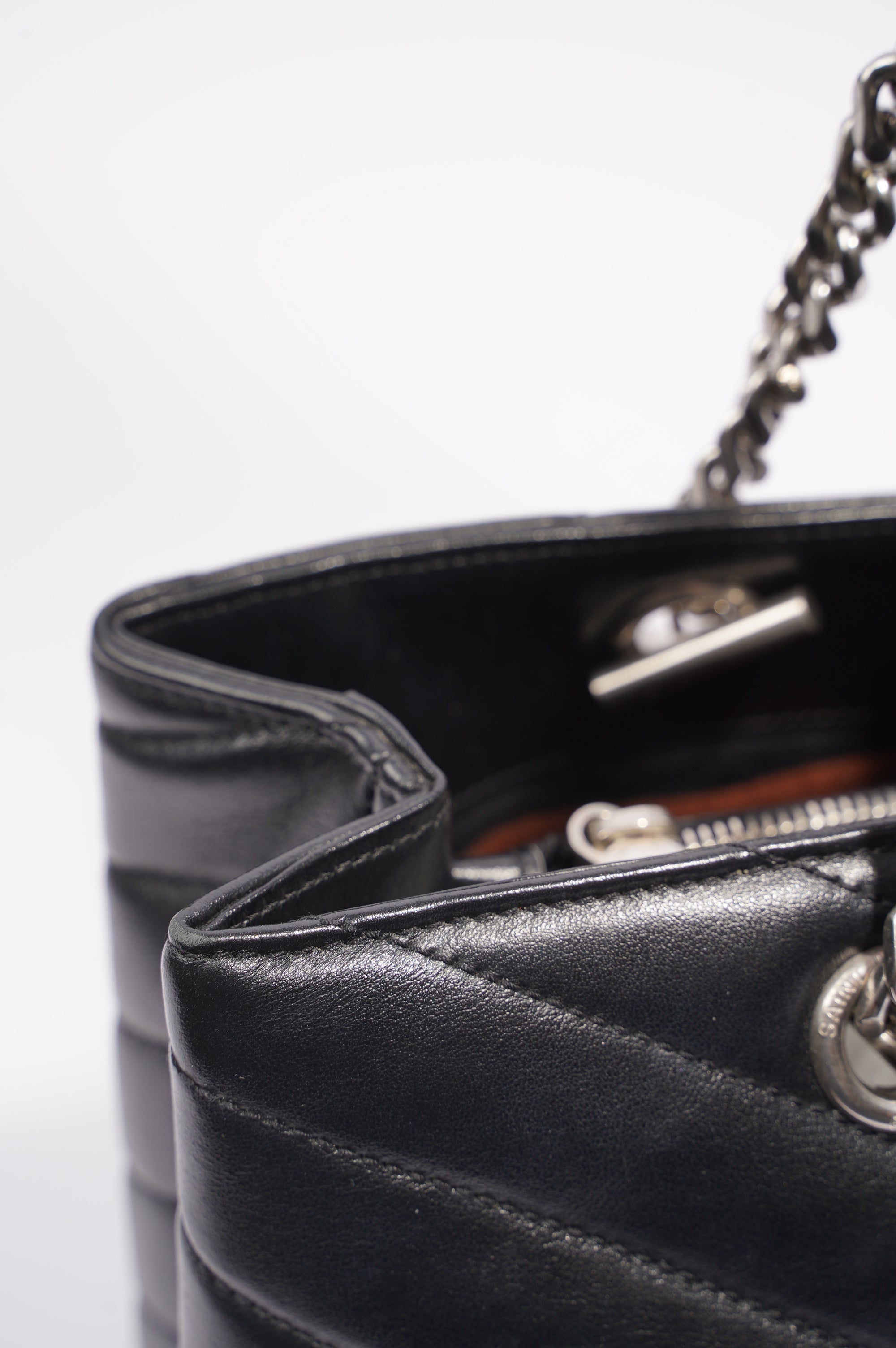 Saint Laurent Womens Lou Lou Shopper Bag Black / Silver Large