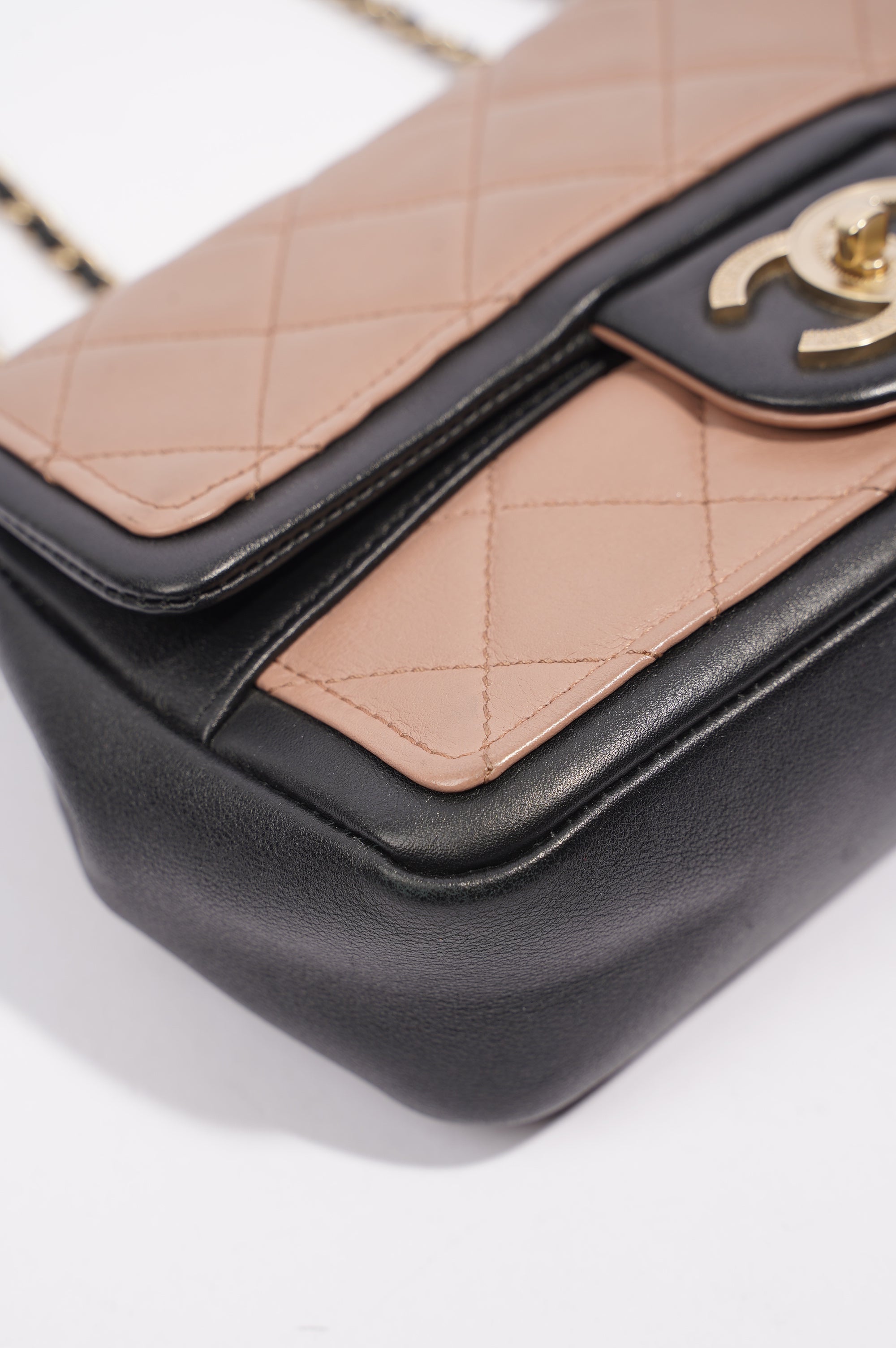 Chanel Womens Lambskin Quilted Two Tone Bag Nude / Black Small