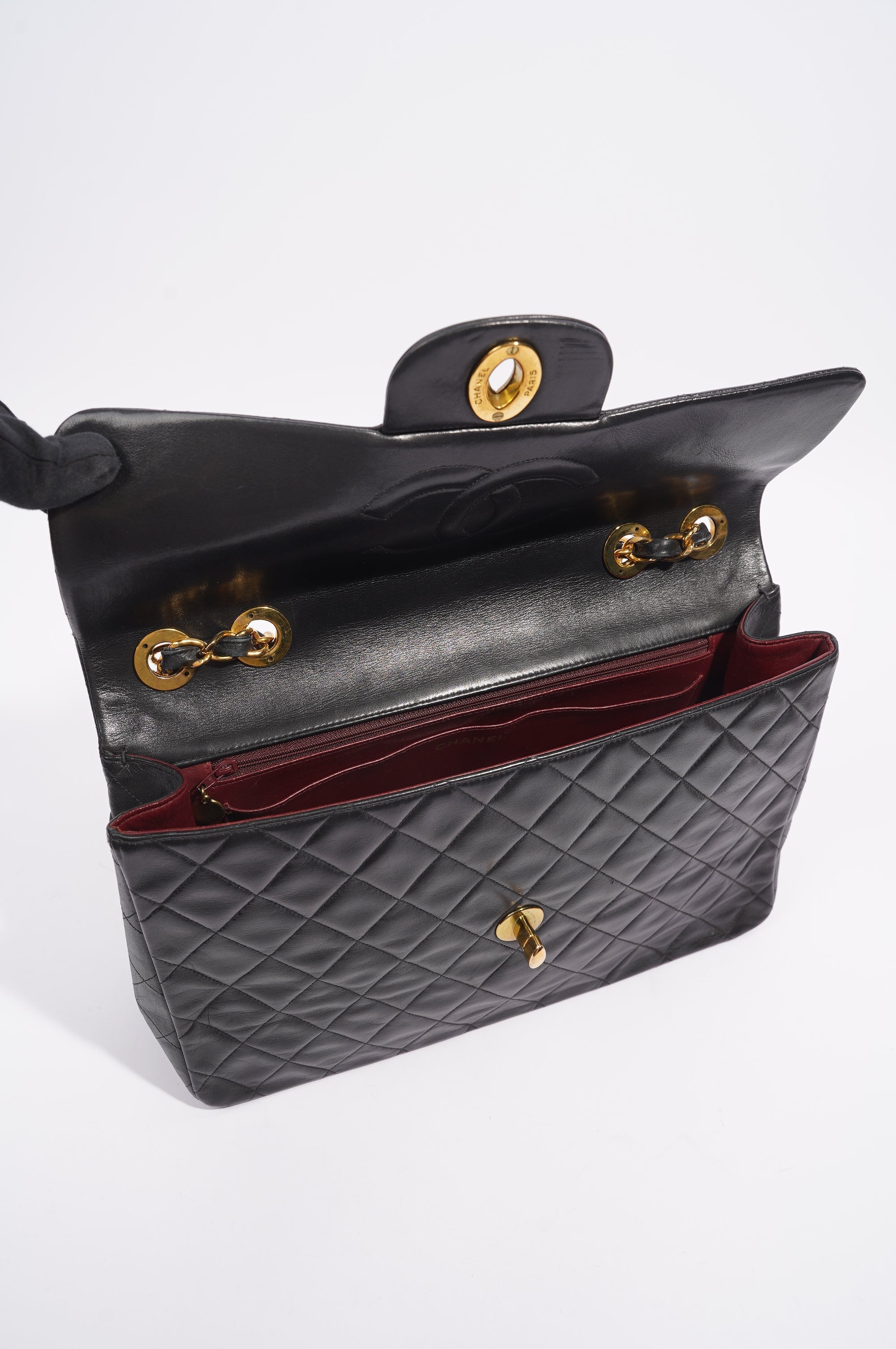 Chanel Womens Single Flap Black Lambskin / Gold Large