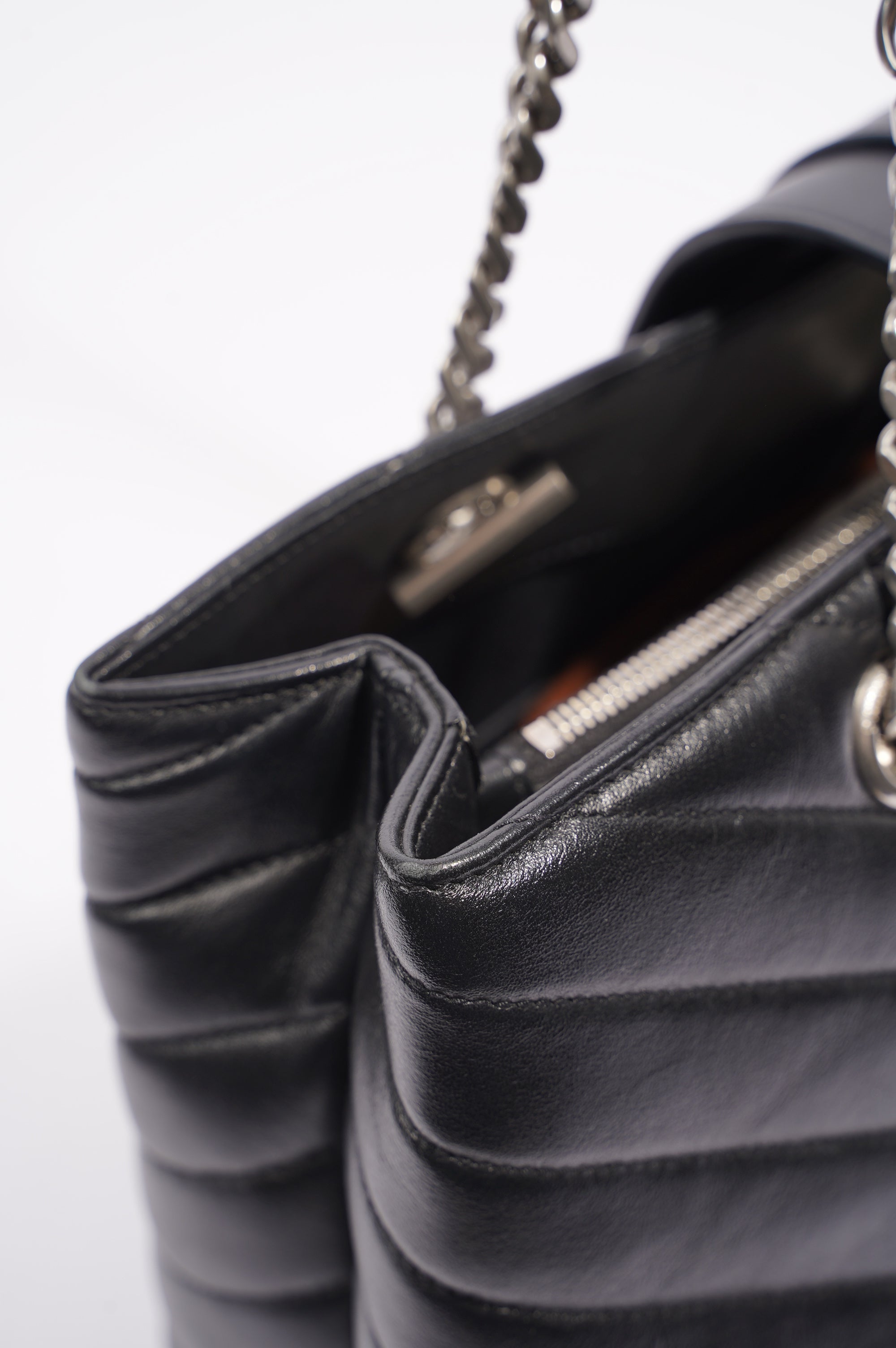 Saint Laurent Womens Lou Lou Shopper Bag Black / Silver Large