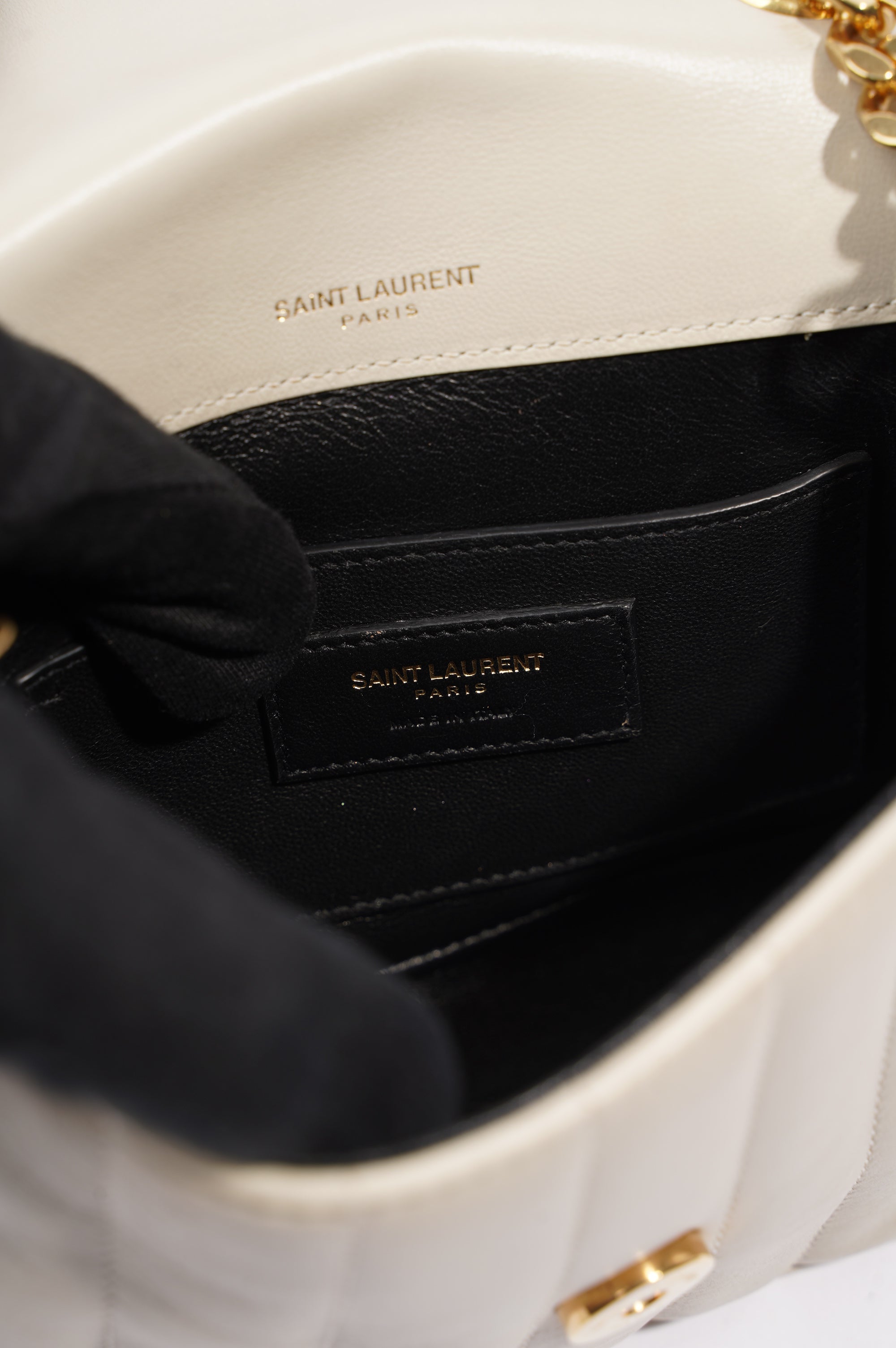 Saint Laurent Womens Vicky Bag White Small