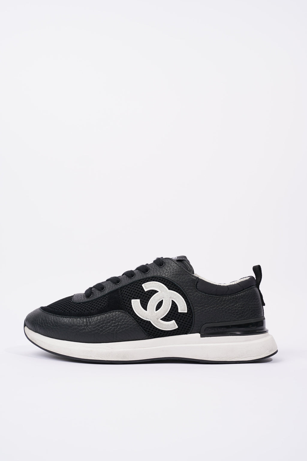 Chanel Mens CC Logo Black / White EU 43 / UK 9