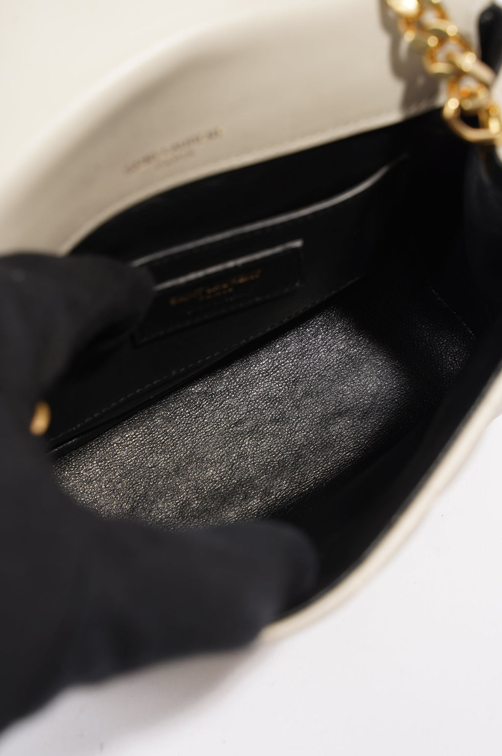 Saint Laurent Womens Vicky Bag White Small