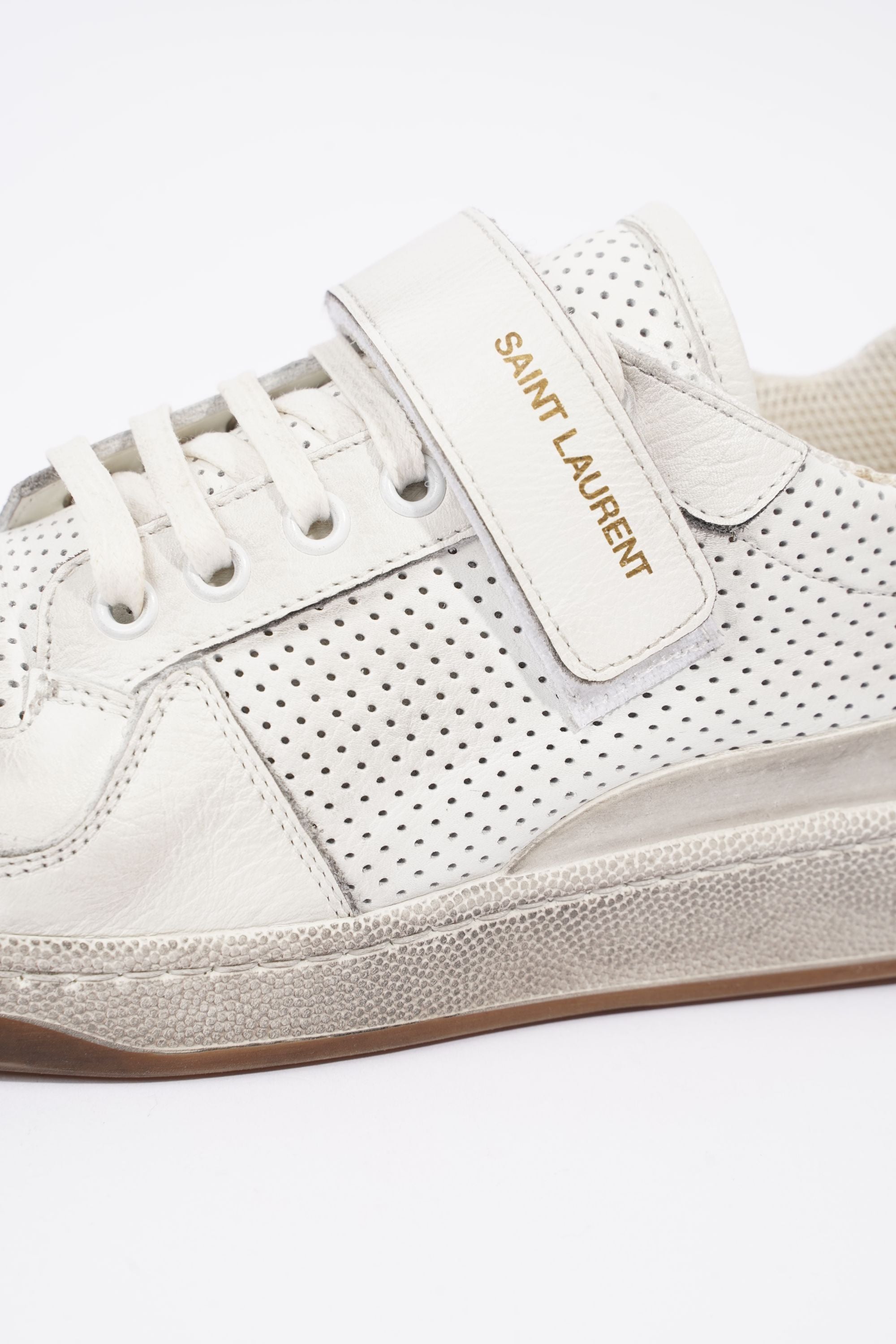 Saint Laurent Womens SL24 Low Top Sneaker Distressed White EU 37.5 / UK 4.5