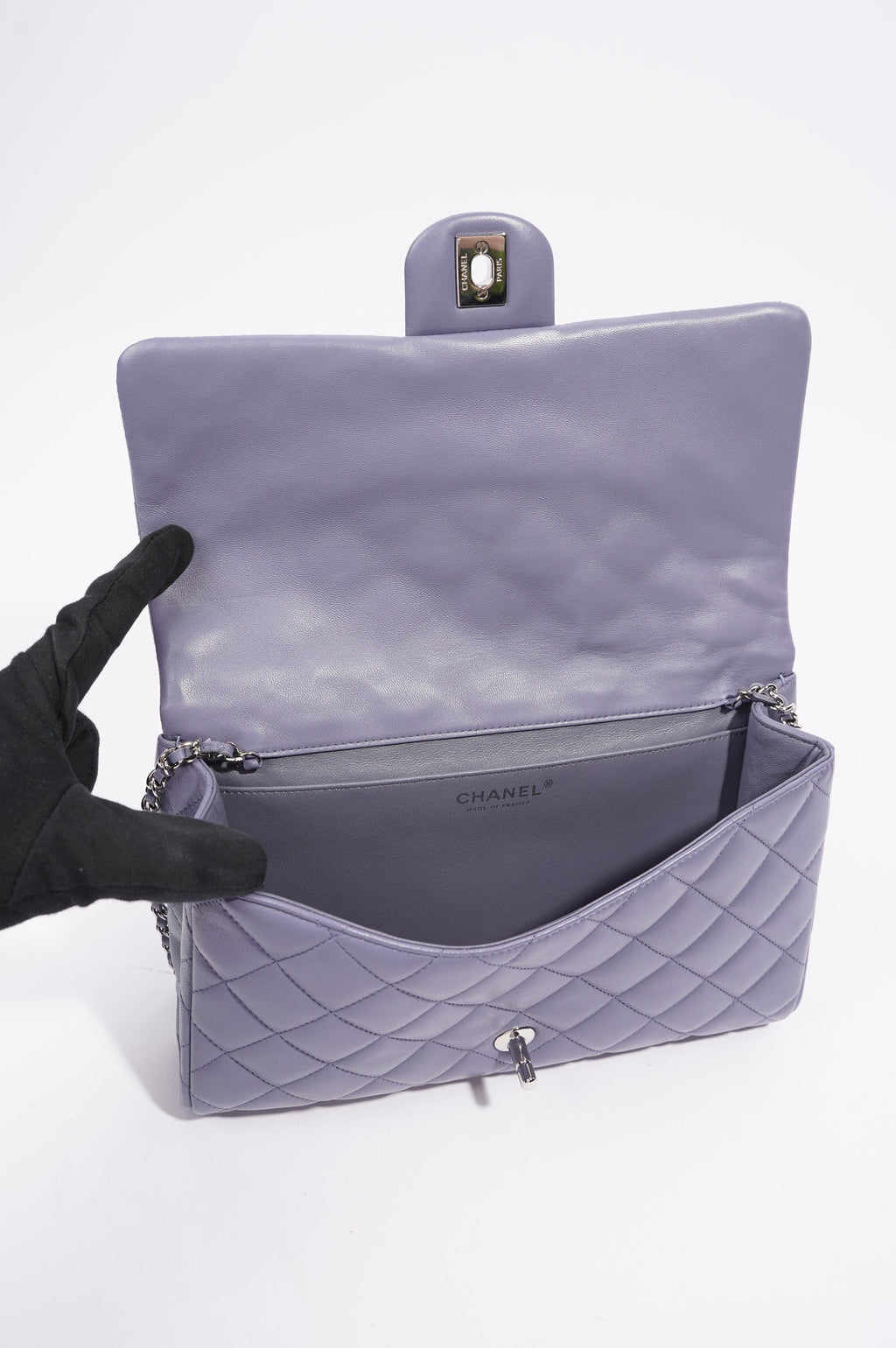 Chanel Womens Lambskin Clutch With Chain Lavender Large
