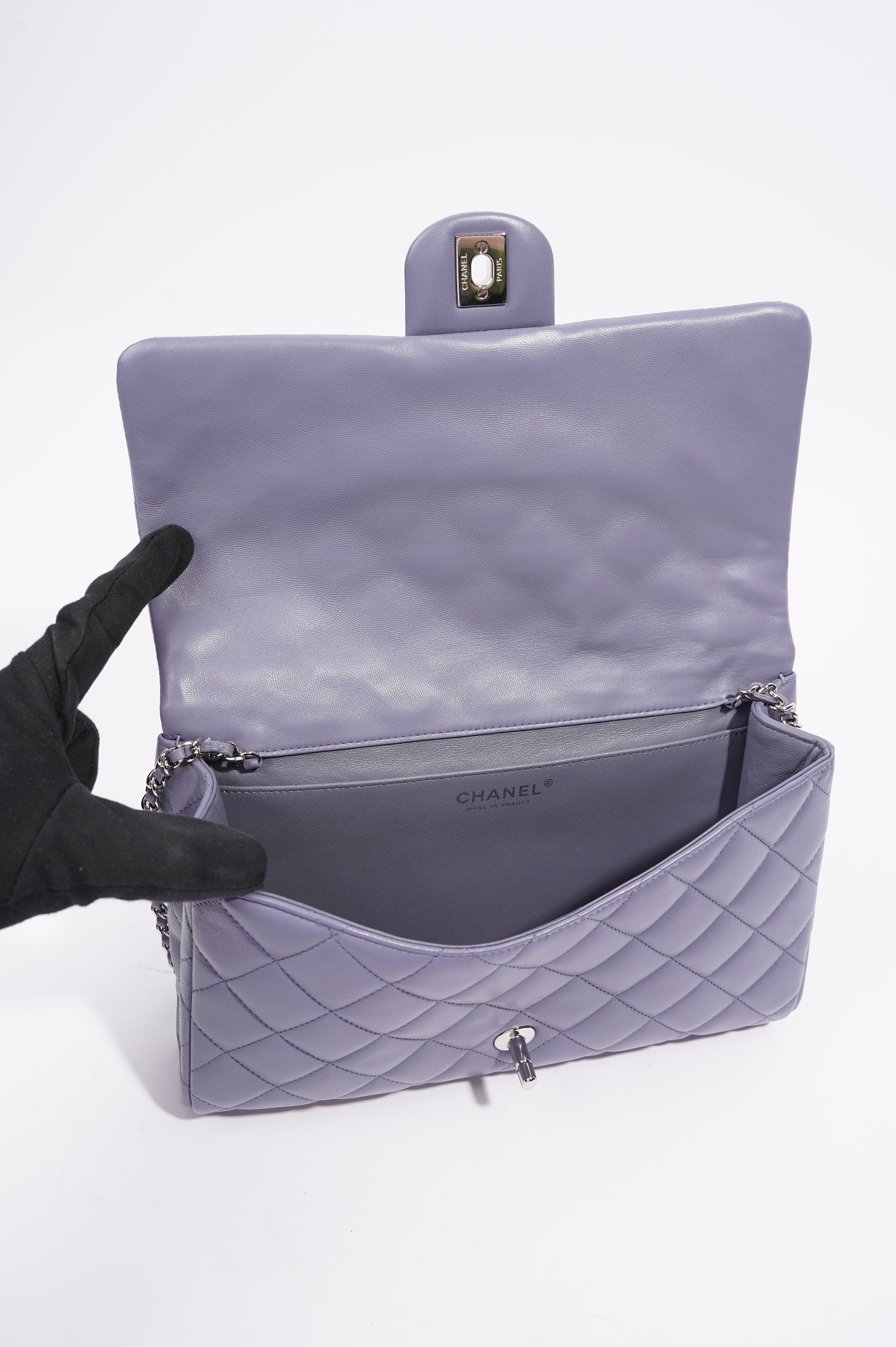 Chanel Womens Lambskin Clutch With Chain Lavender Large