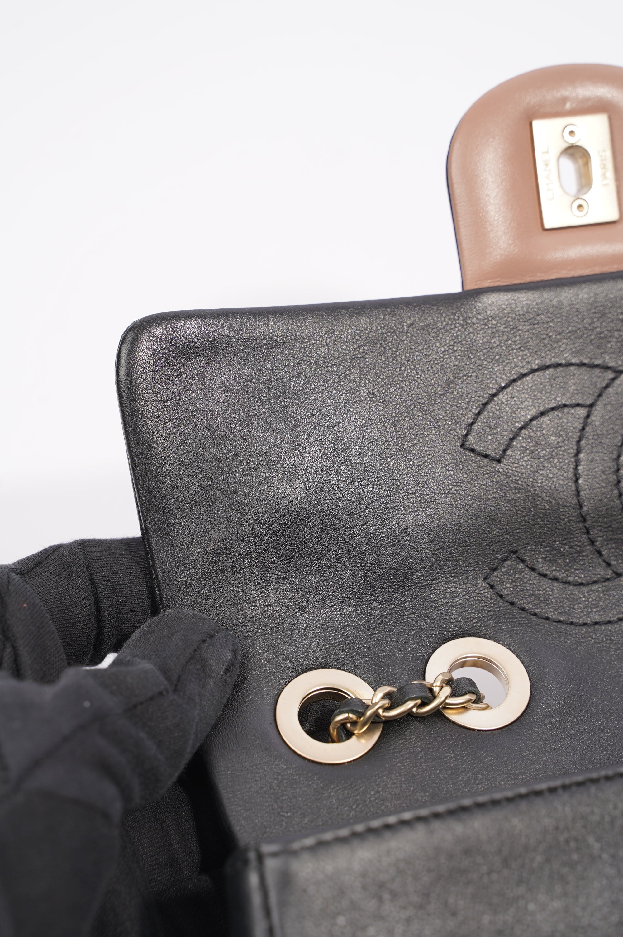 Chanel Womens Lambskin Quilted Two Tone Bag Nude / Black Small