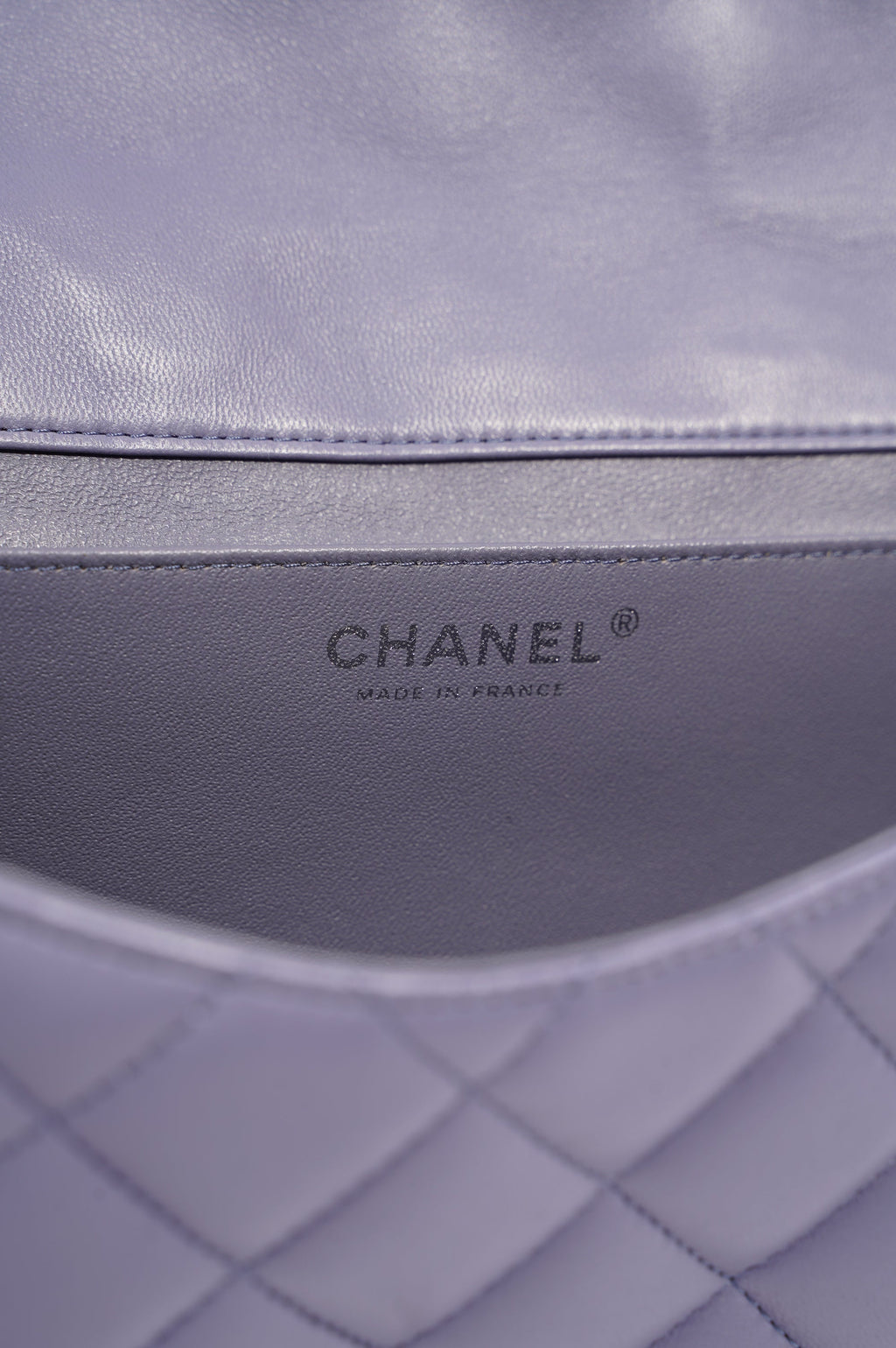 Chanel Womens Lambskin Clutch With Chain Lavender Large