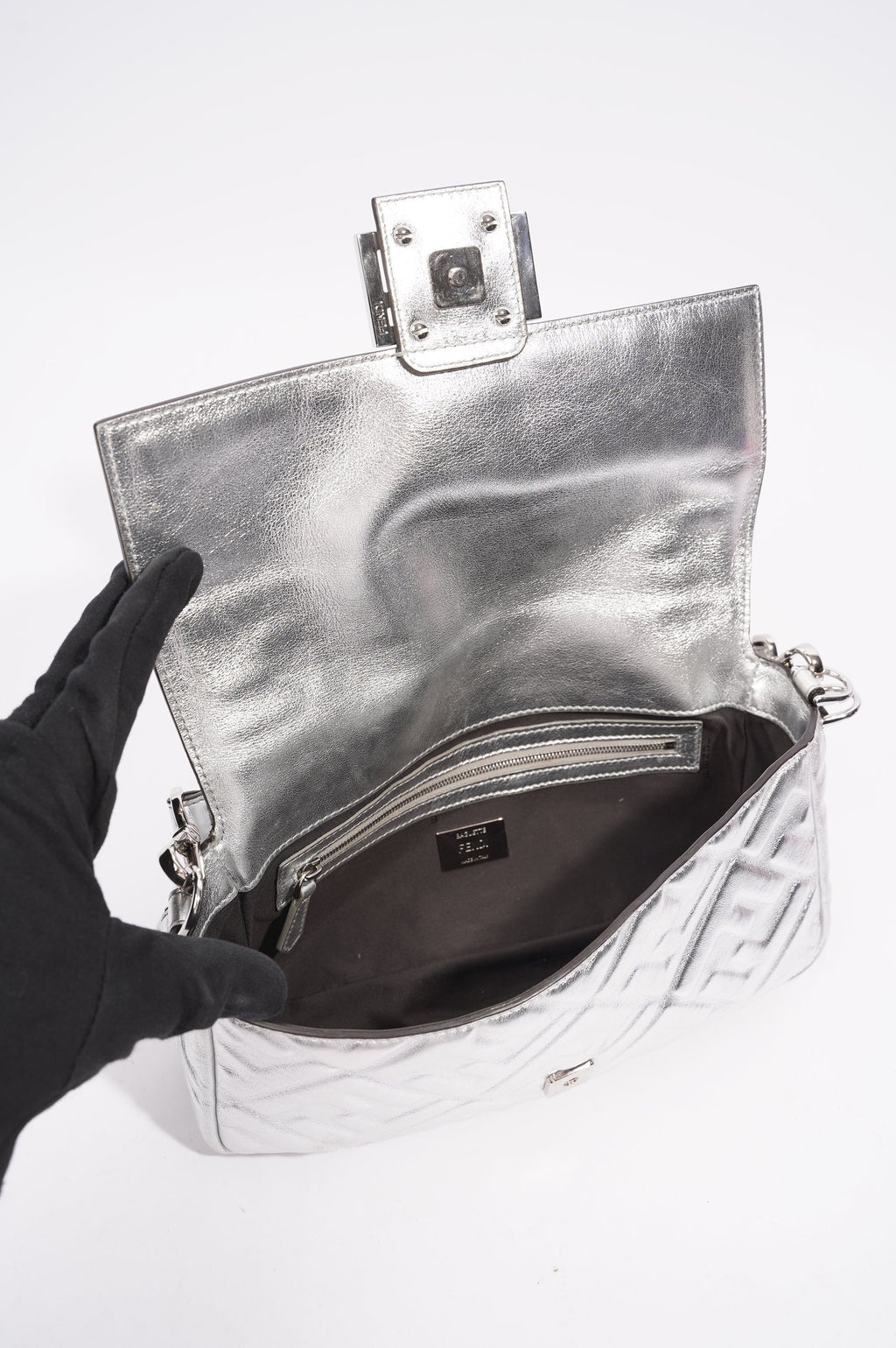 Fendi Womens Baguette Bag Silver Leather