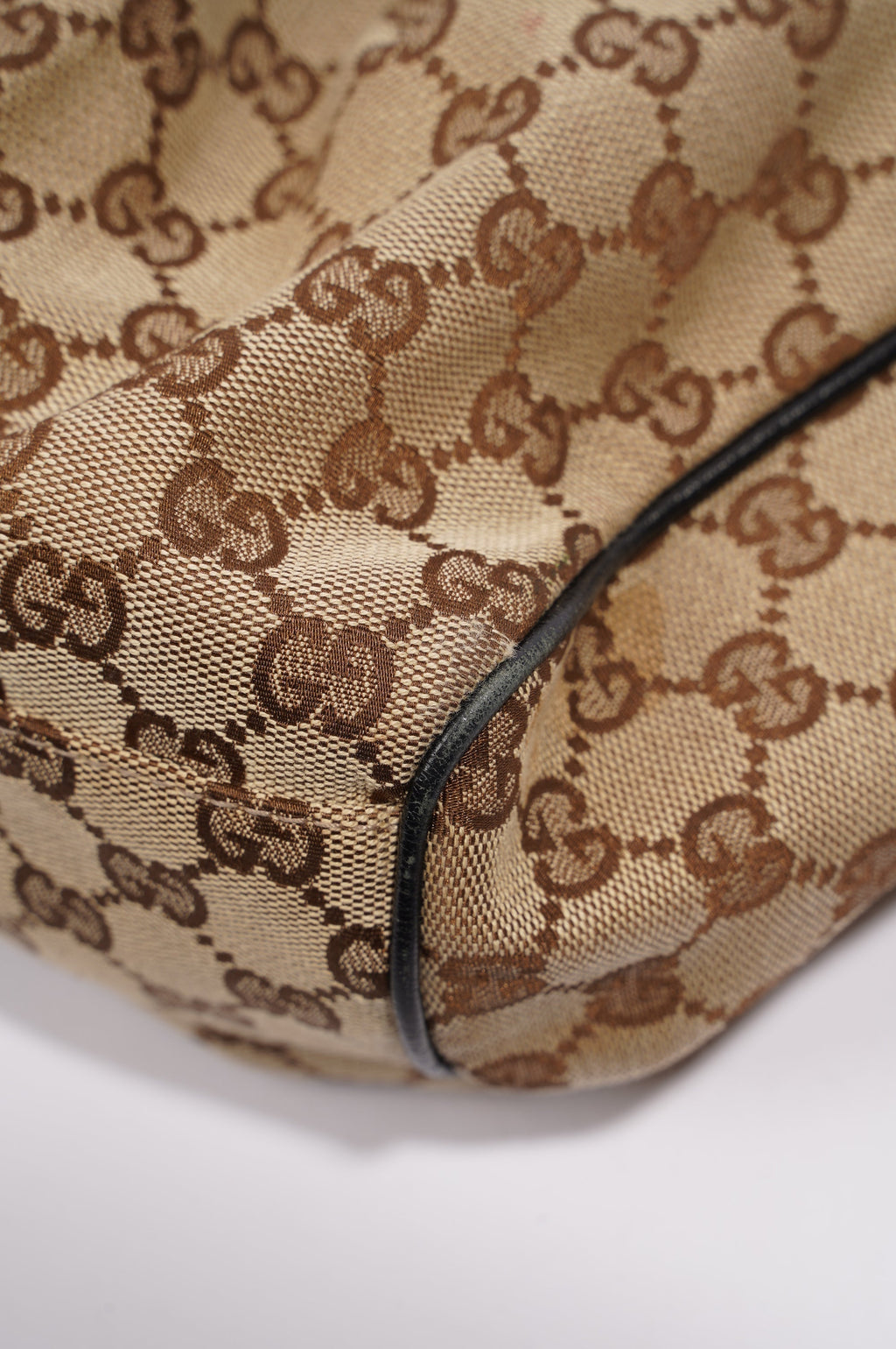 Gucci Sukey Tote Bag Beige