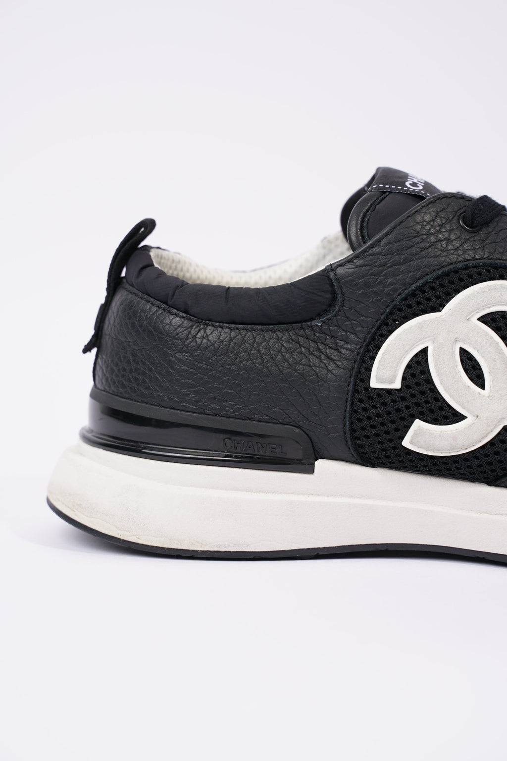Chanel Mens CC Logo Black / White EU 43 / UK 9