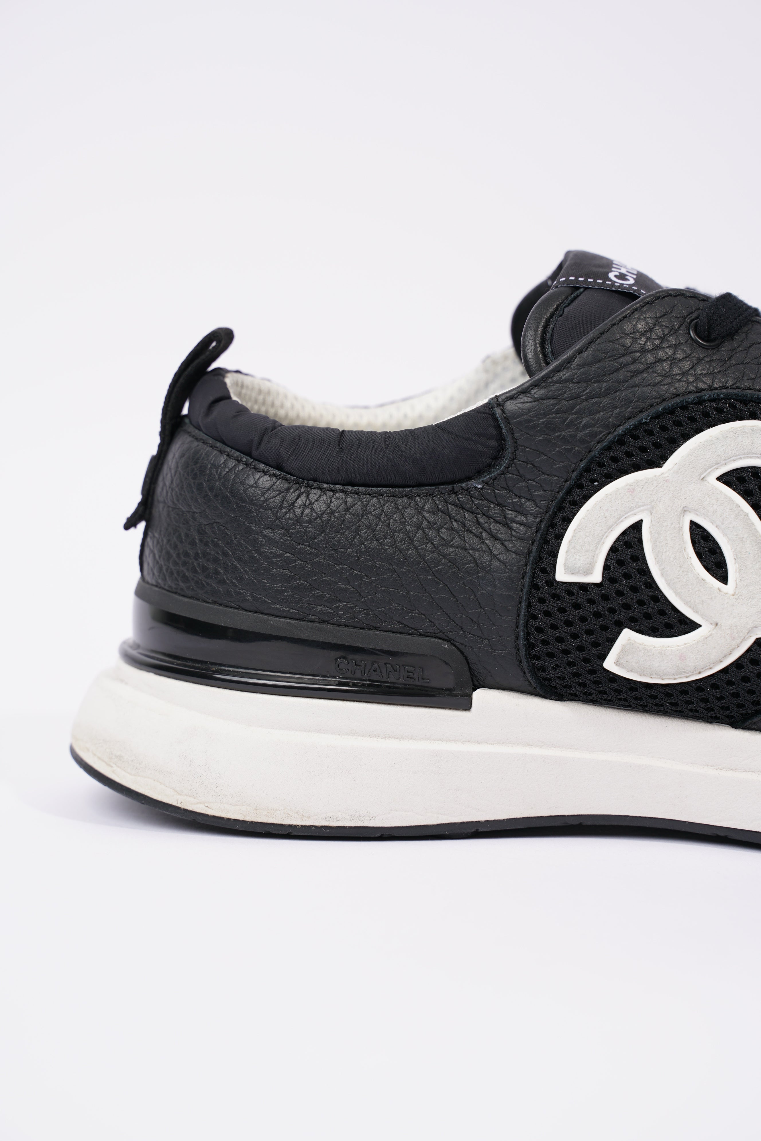 Chanel Mens CC Logo Black / White EU 43 / UK 9