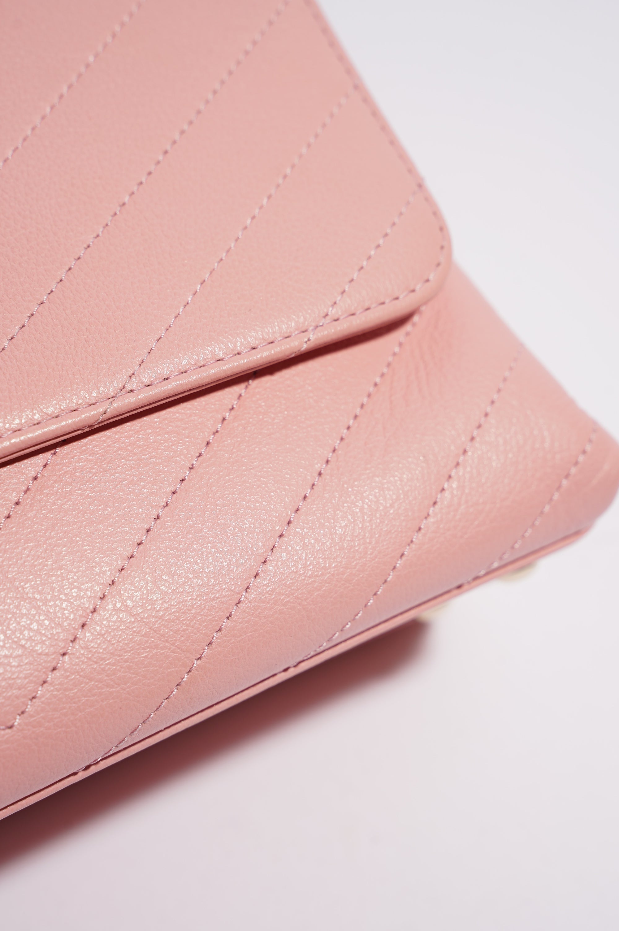Chanel Womens Chevron Chic Top Handle Bag Pink Caviar Small