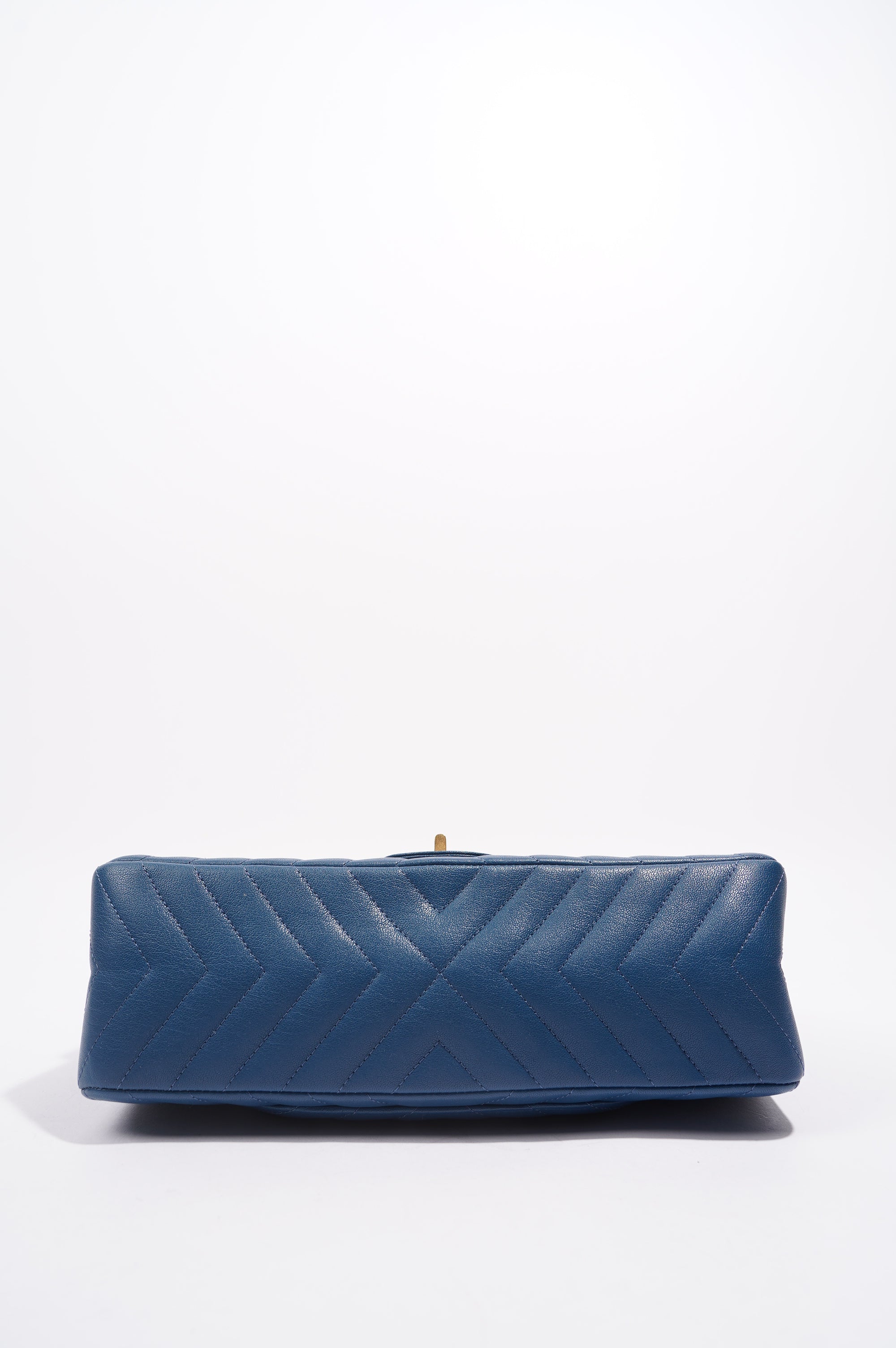 Chanel Womens Lambskin Reissue 2.55 Blue Leather