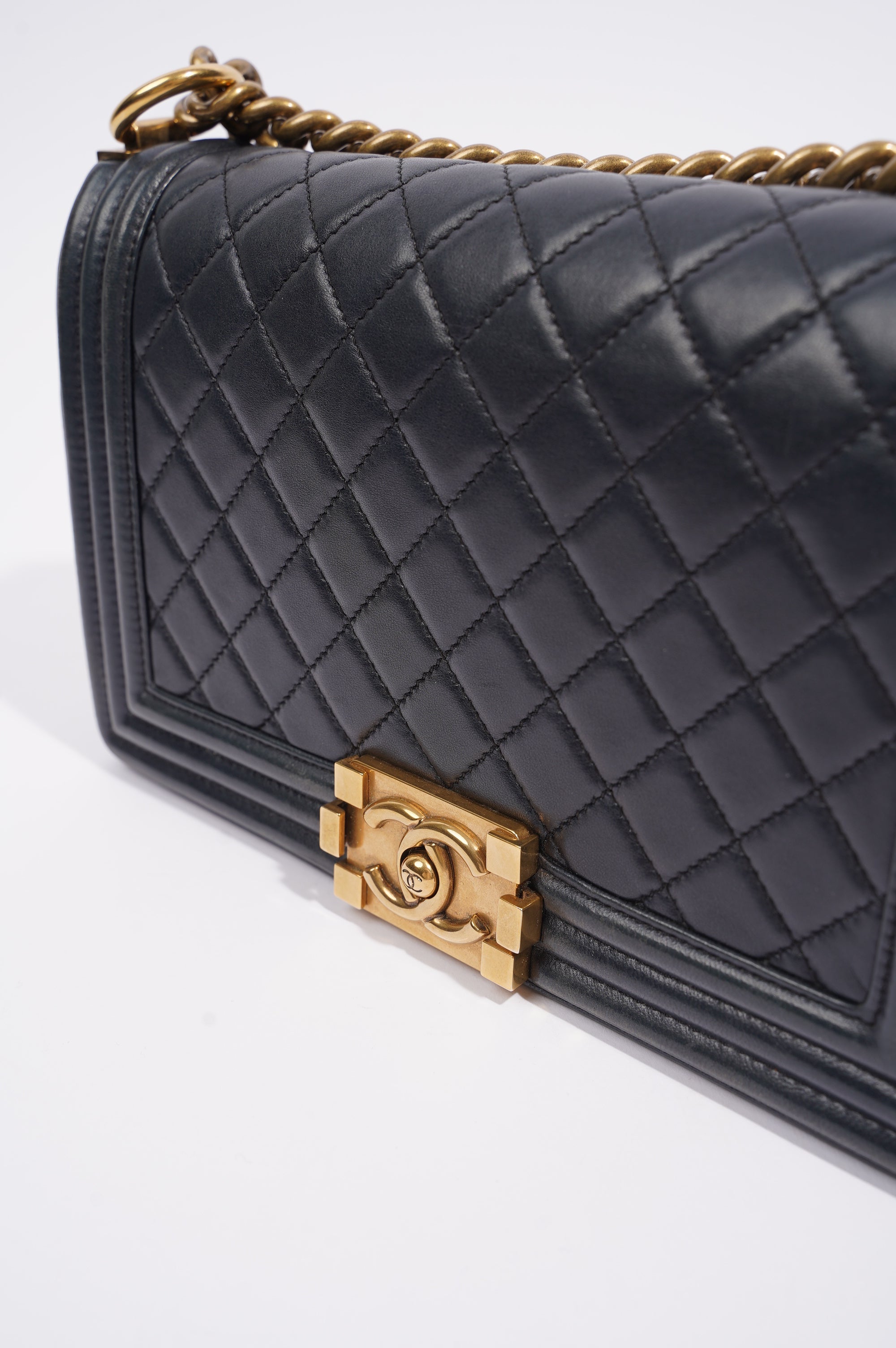 Chanel Womens Boy Bag Navy Lambskin Medium