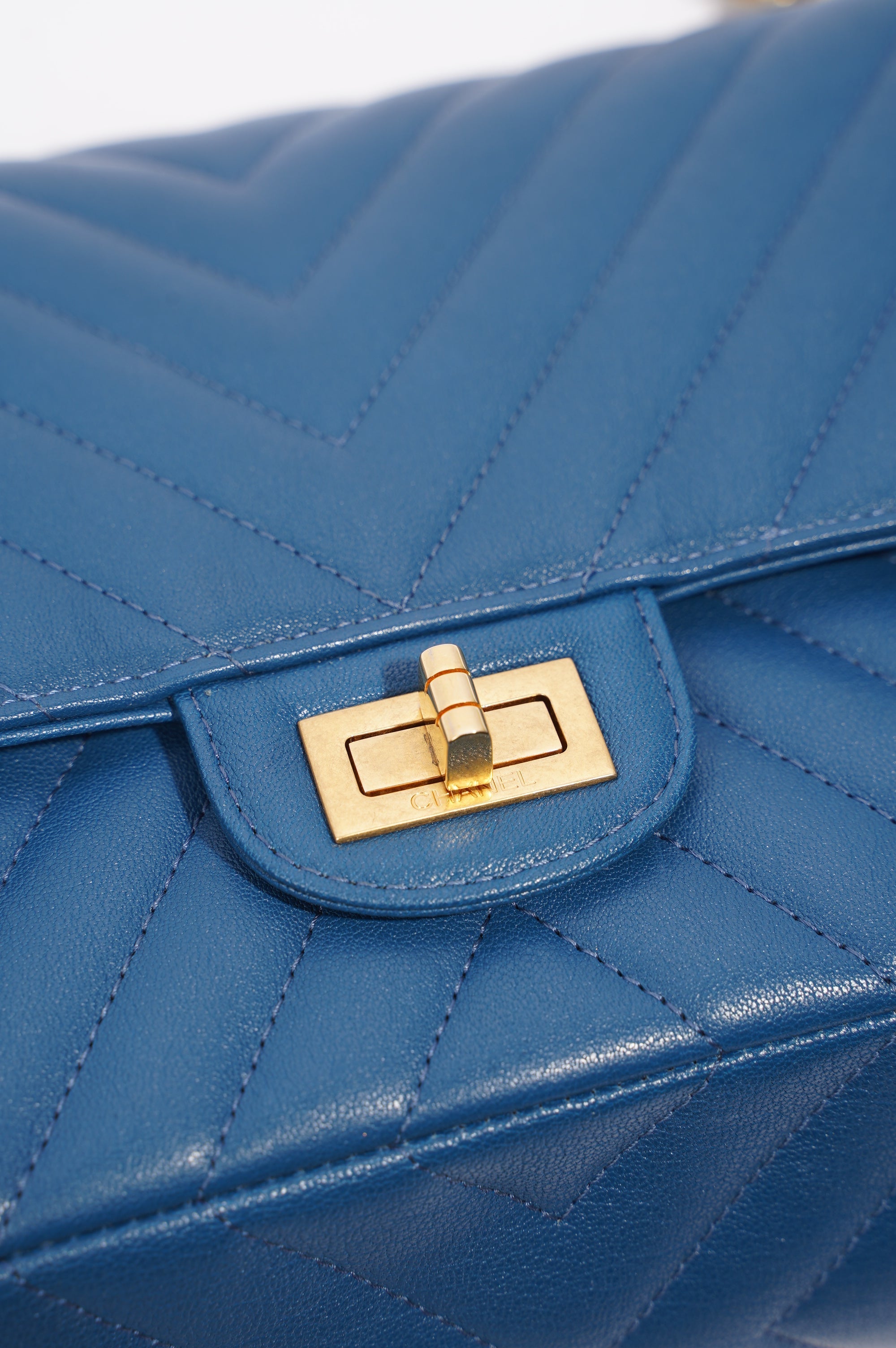 Chanel Womens Lambskin Reissue 2.55 Blue Leather