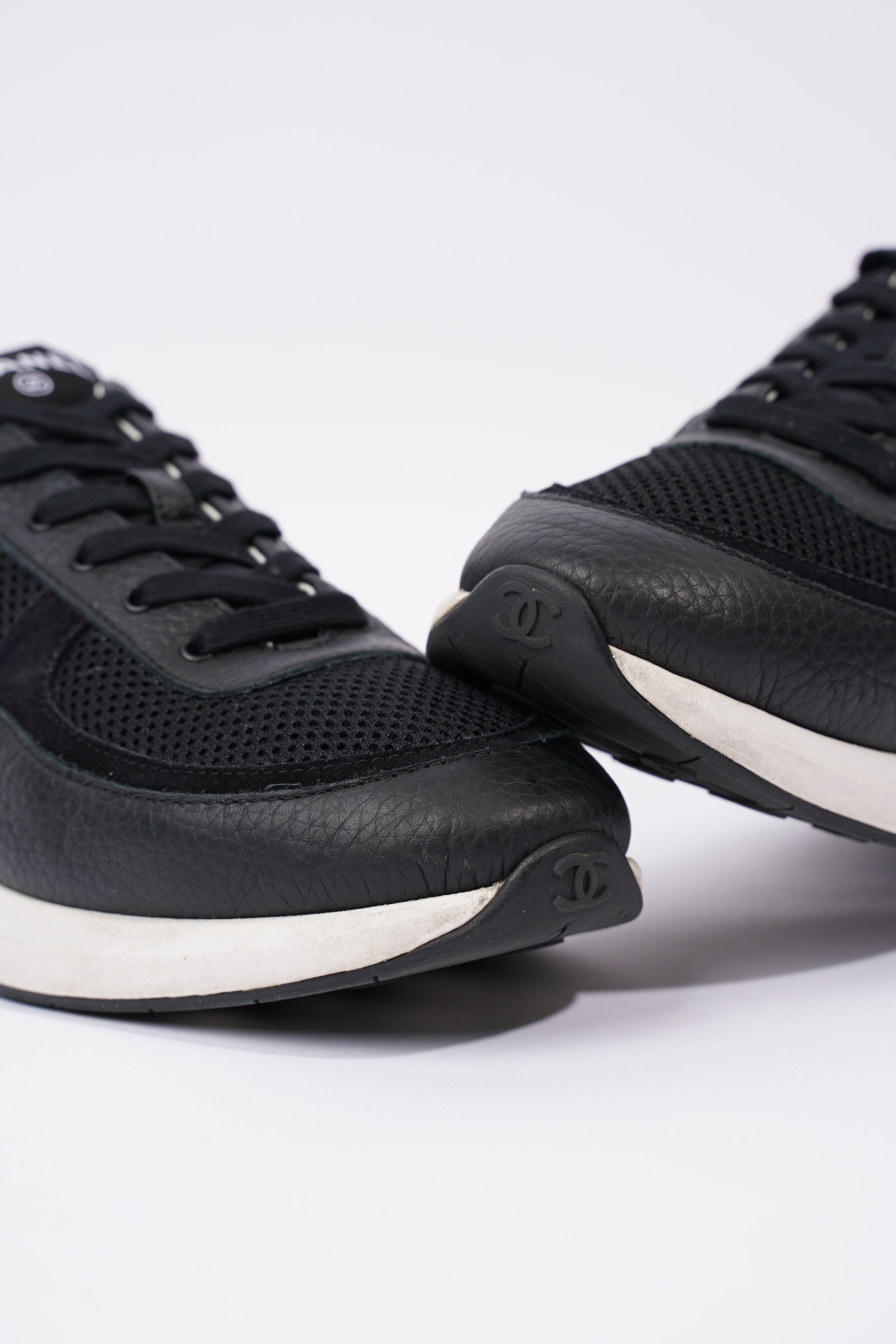 Chanel Mens CC Logo Black / White EU 43 / UK 9