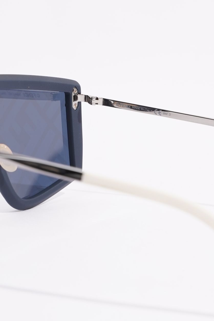 Fendi Womens Fendi FF Sunglasses Blue / Metallic Acetate 145
