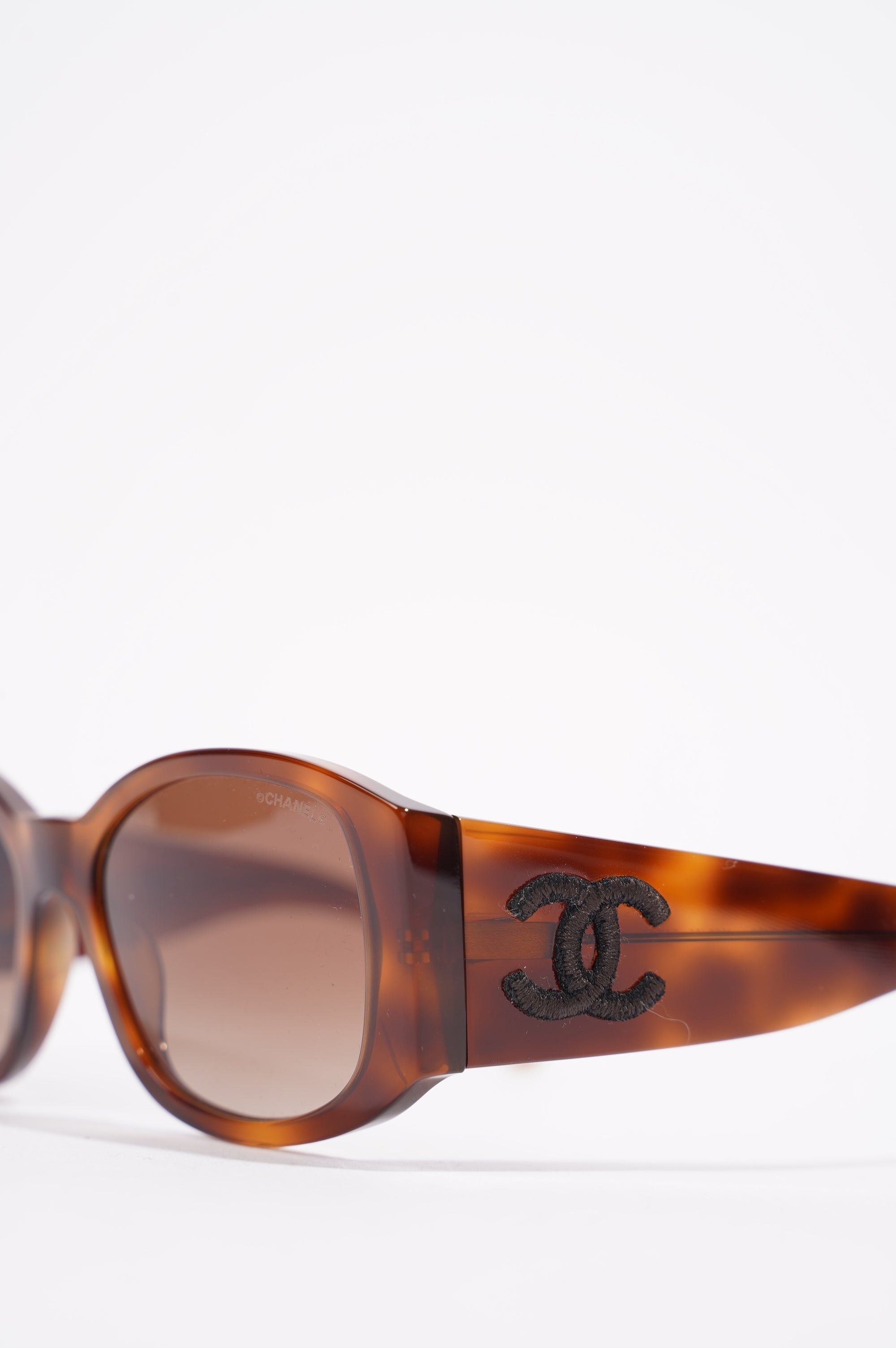 Chanel Womens 5450 Sunglasses Tortoise Shell 140