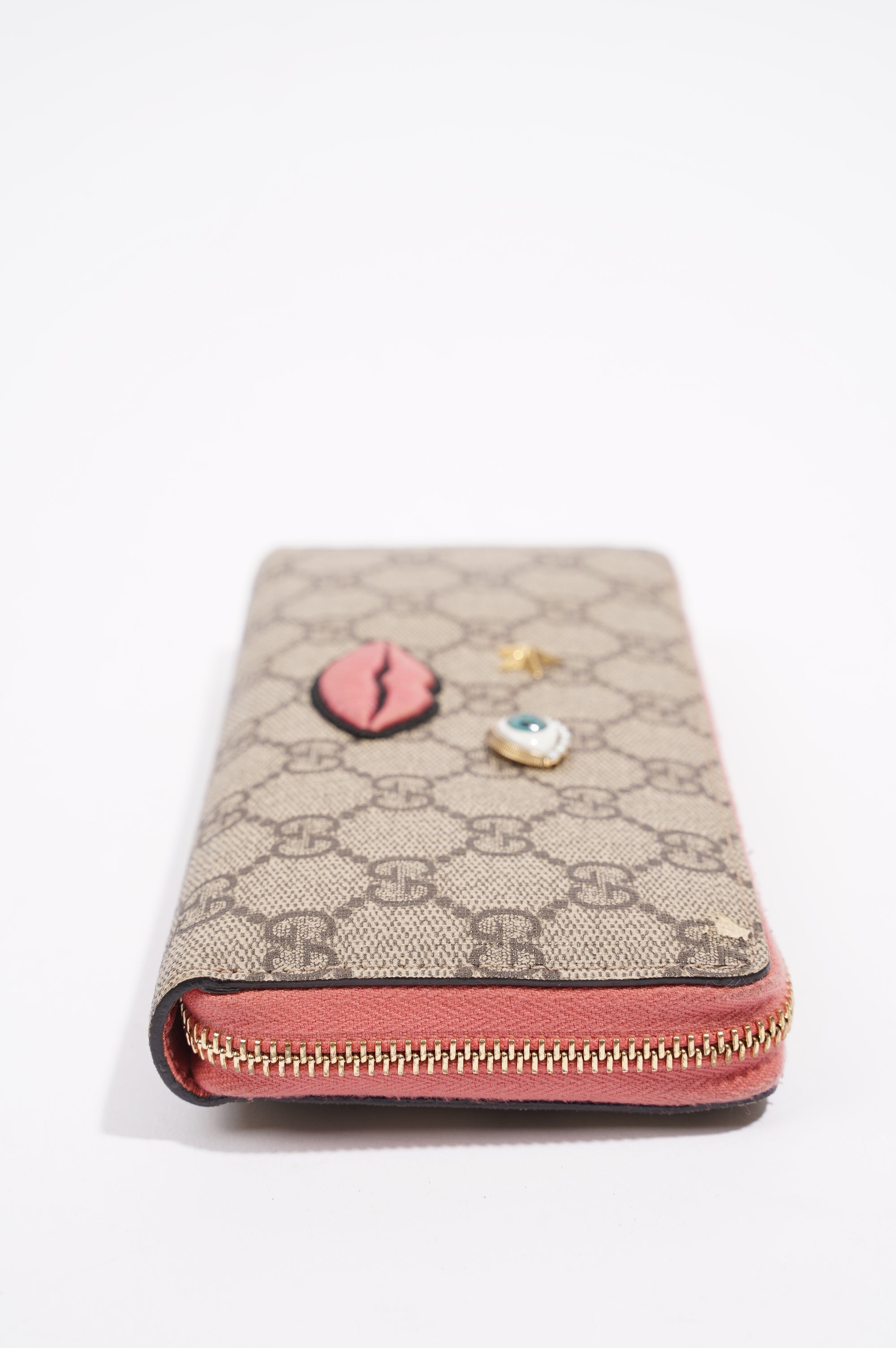 Gucci Womens Zip Around Wallet With Face Applique Supreme