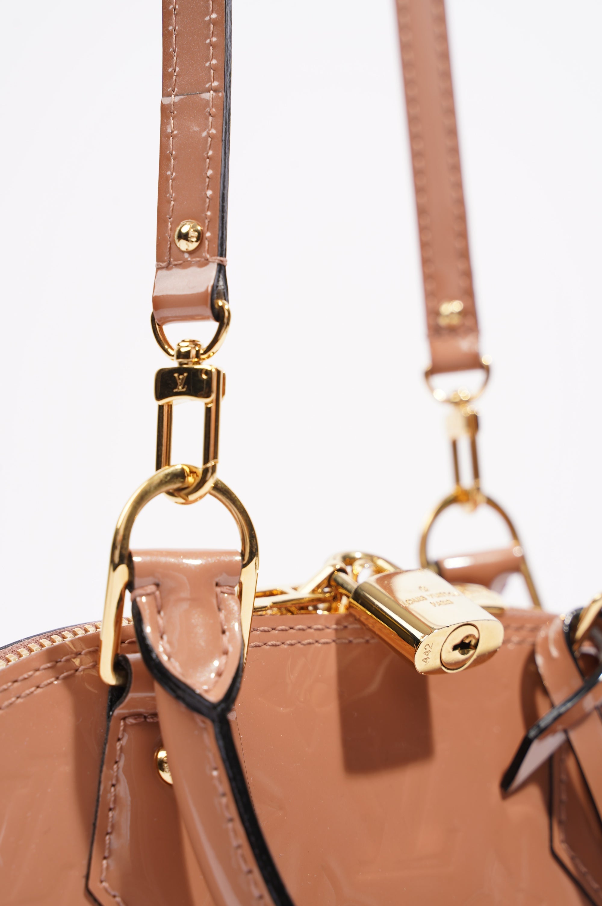 Louis Vuitton Womens Alma Rose Vernis BB