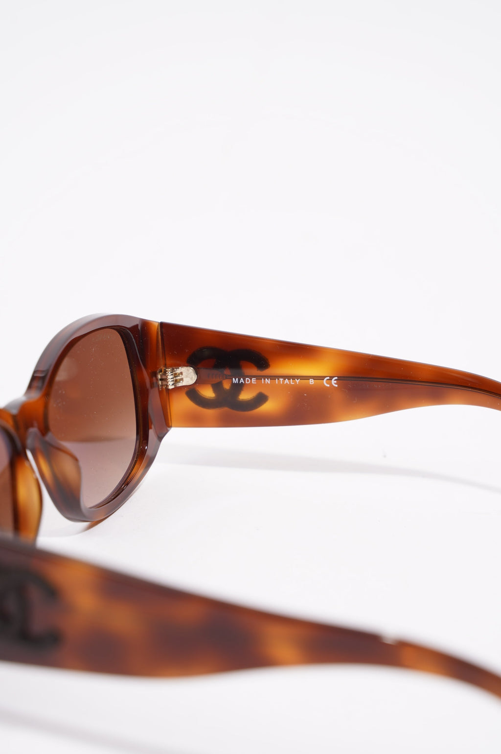 Chanel Womens 5450 Sunglasses Tortoise Shell 140